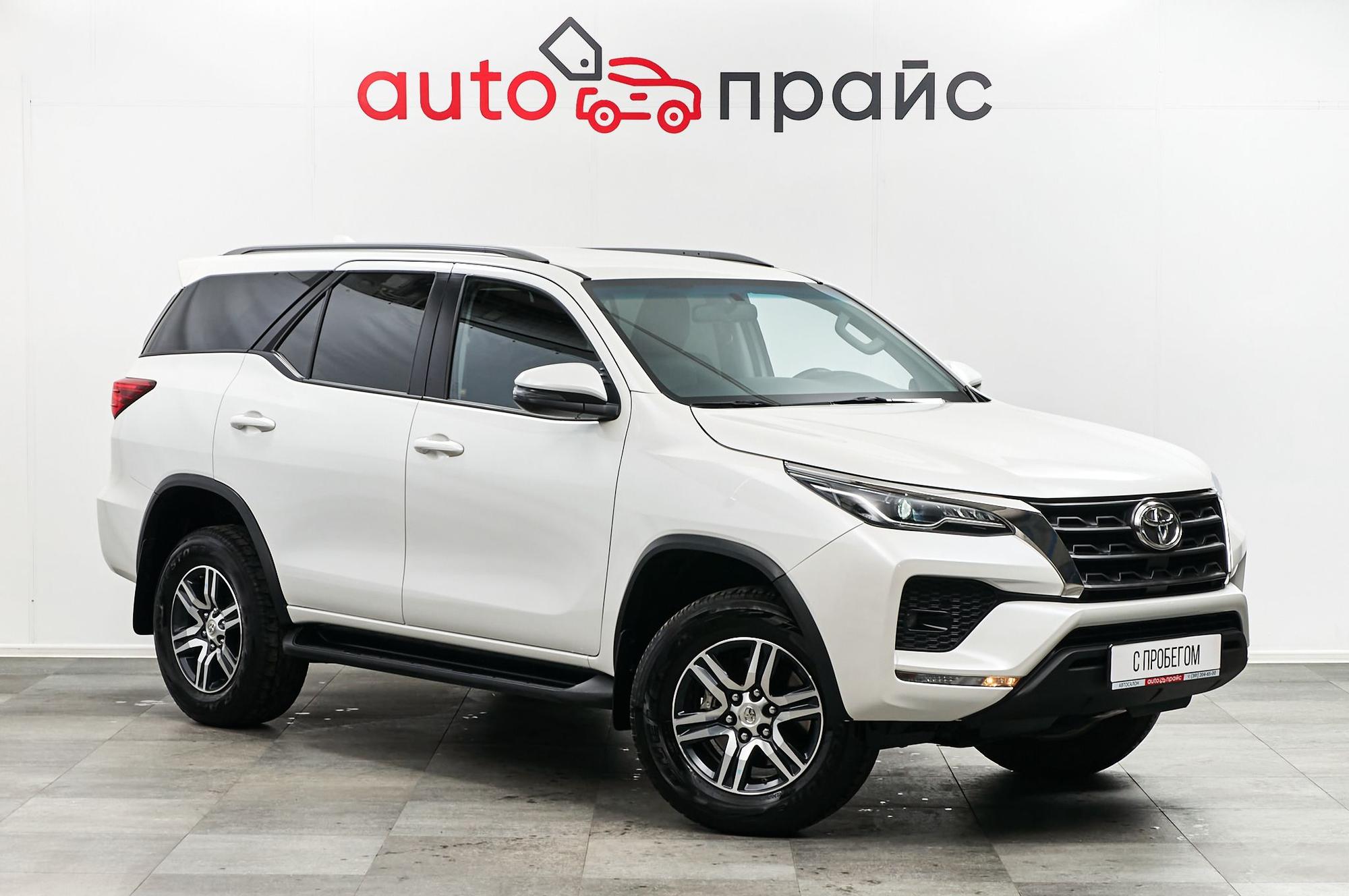 Toyota Fortuner - 4