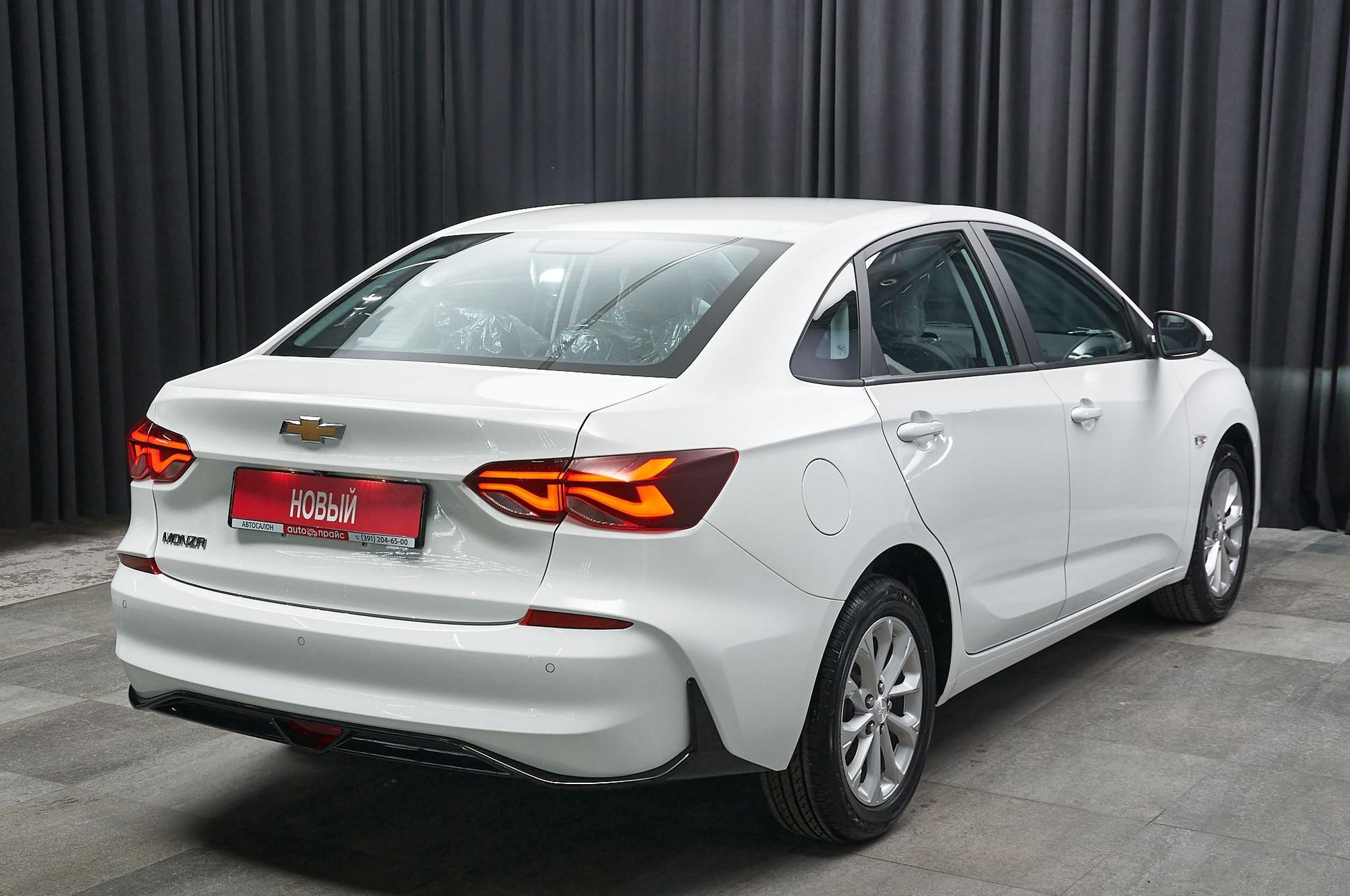 Chevrolet Monza - 4