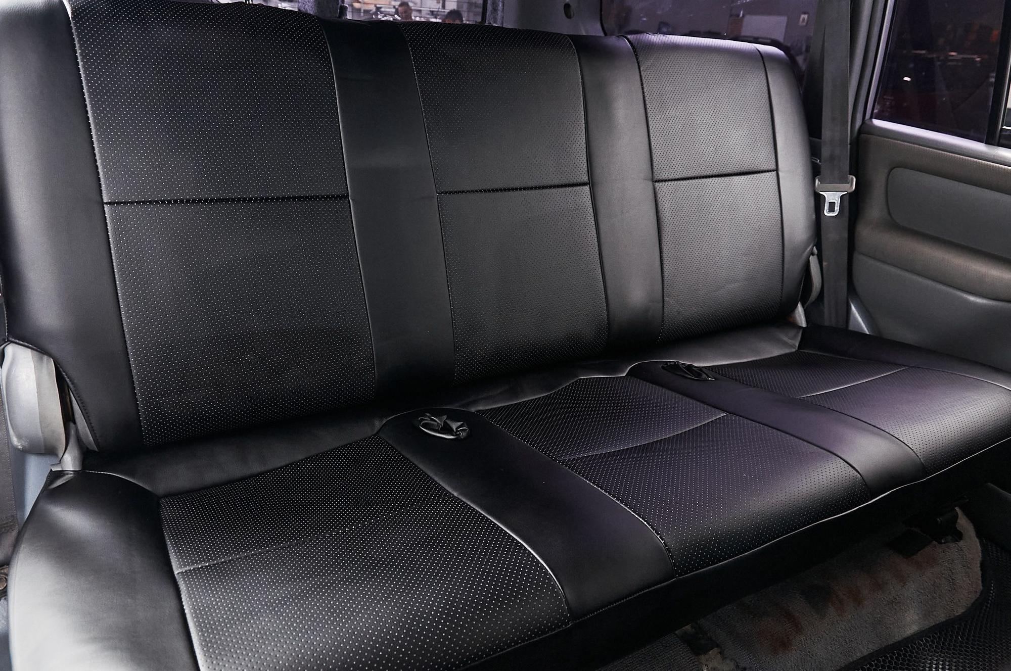 Toyota Land Cruiser - 2