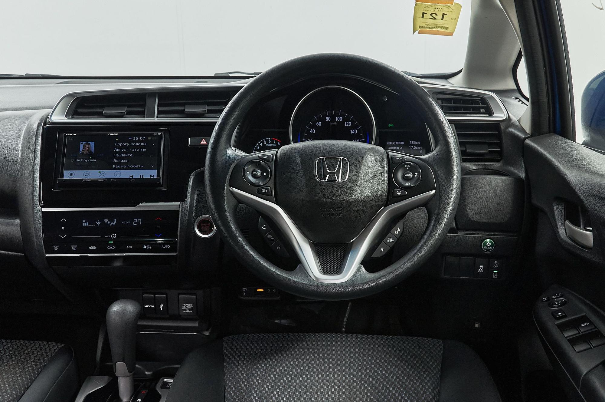 Honda Fit - 4