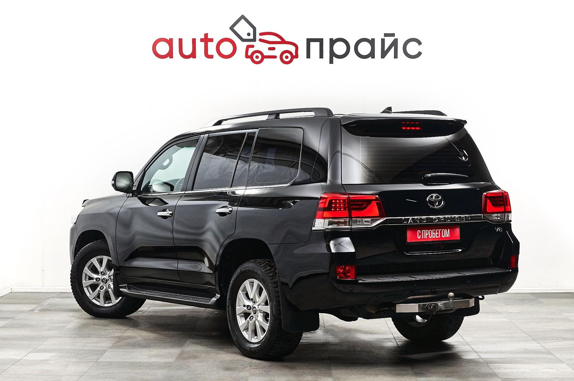 Toyota Land Cruiser - 4