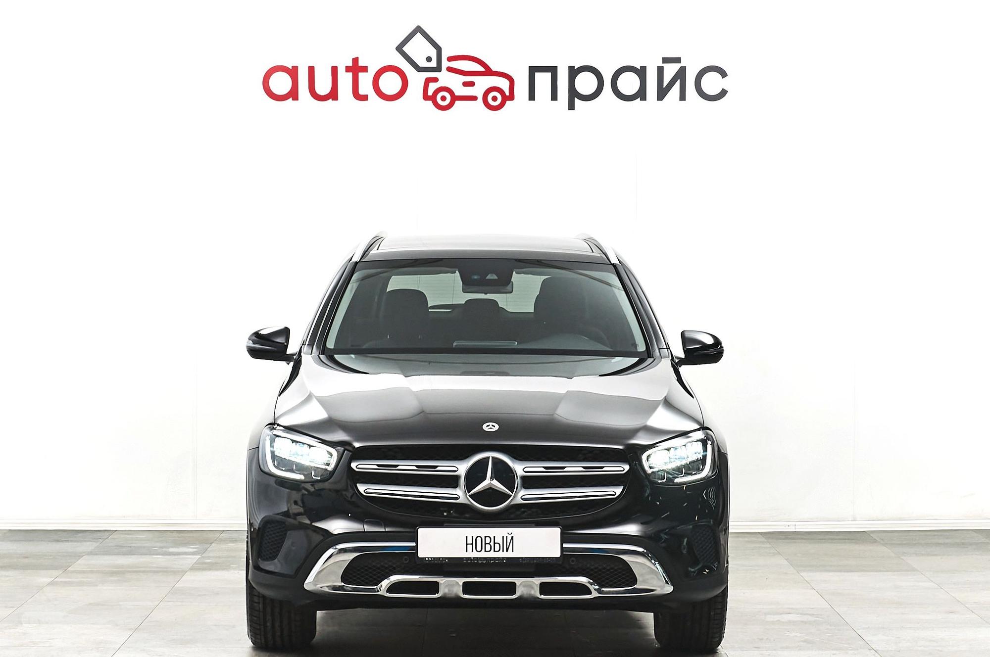 Mercedes-Benz GLC300 - 1