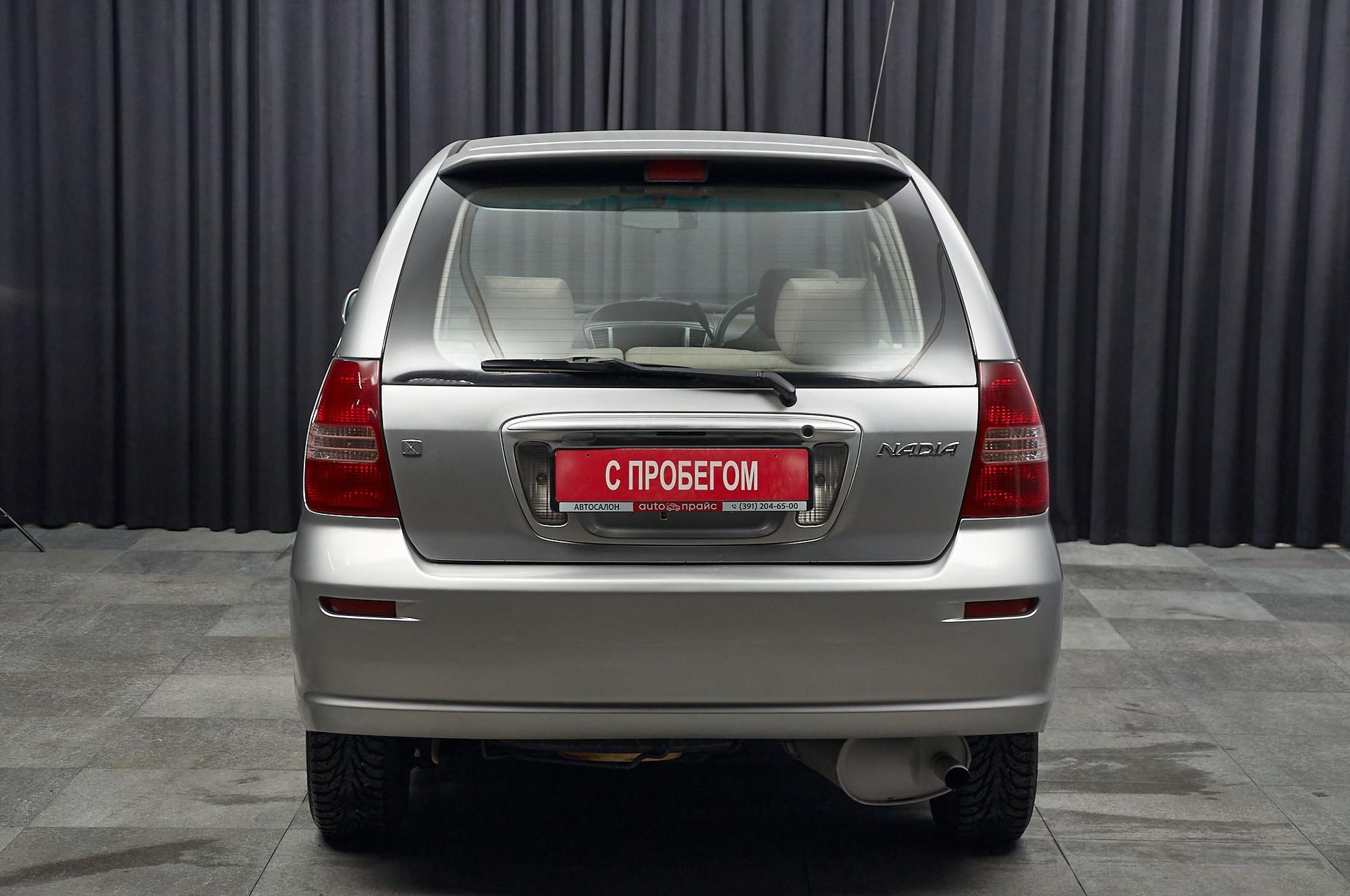 Toyota Nadia - 5