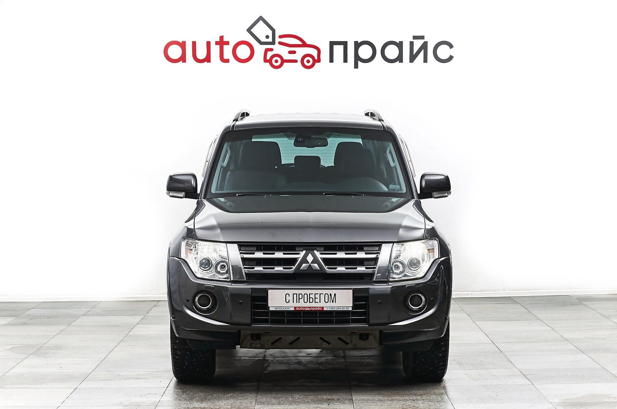 Mitsubishi Pajero - 1