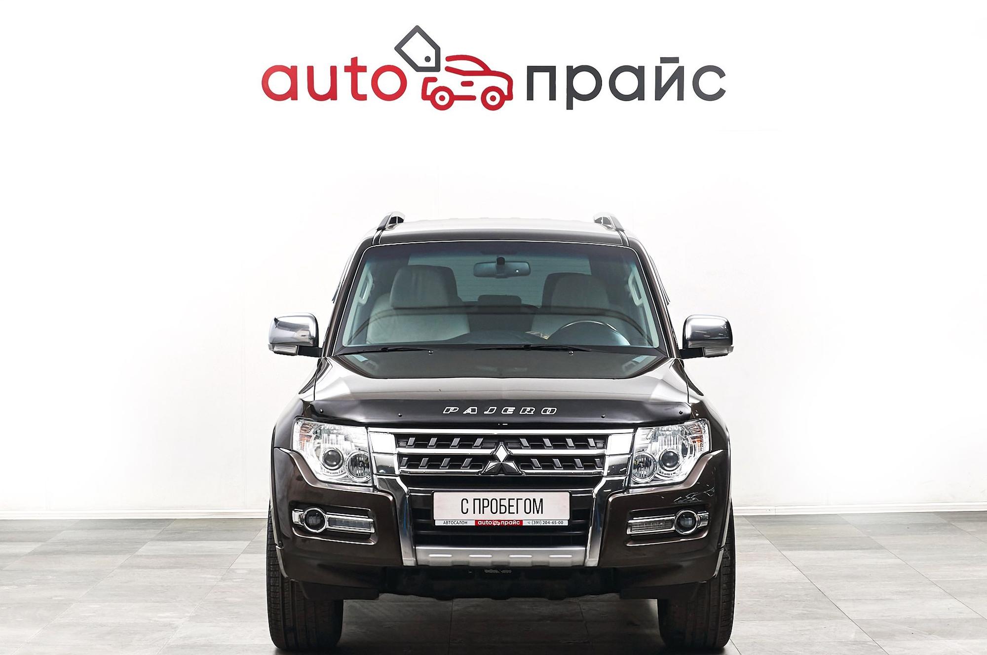 Mitsubishi Pajero - 1