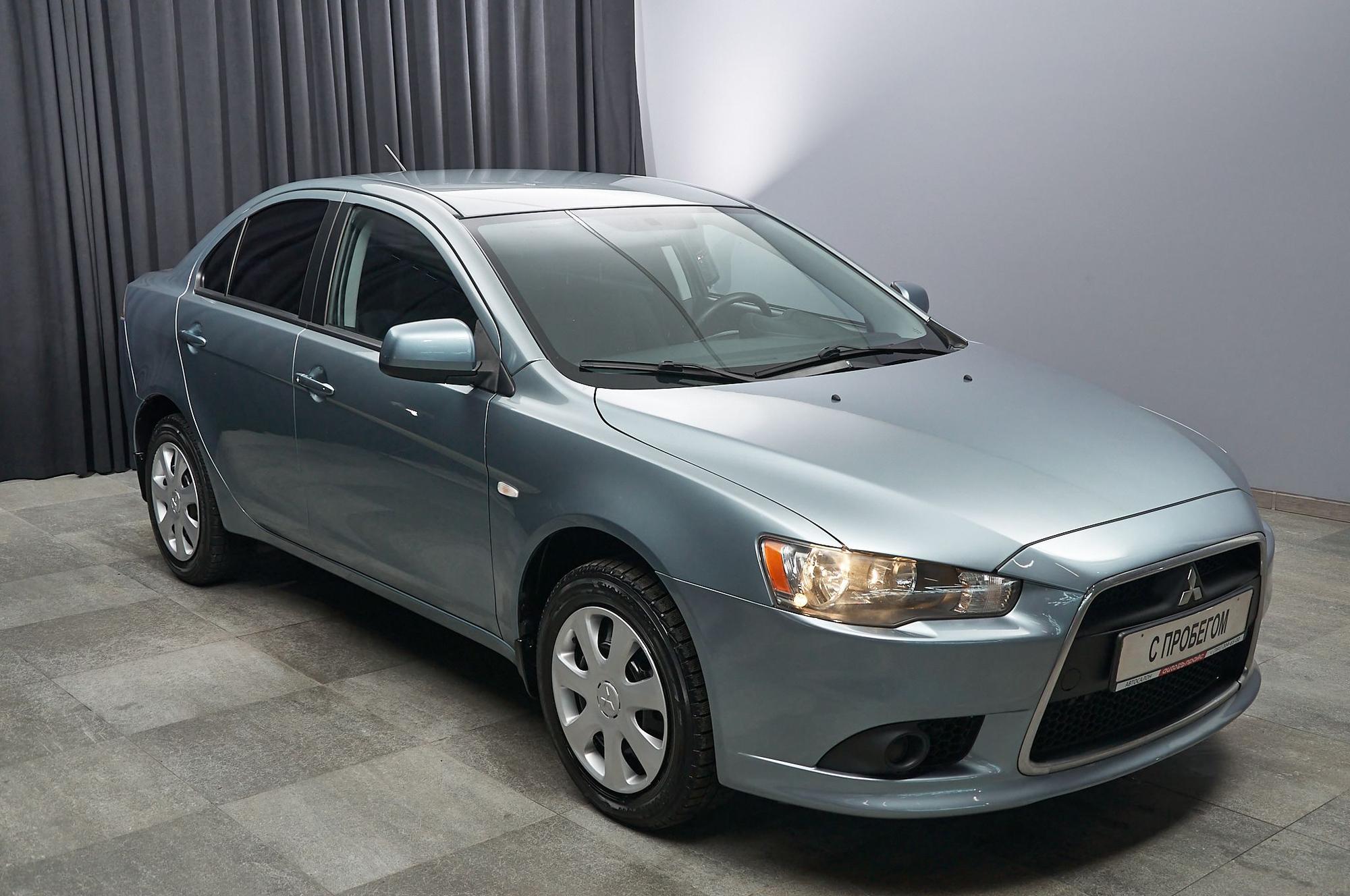 Mitsubishi Lancer - 3