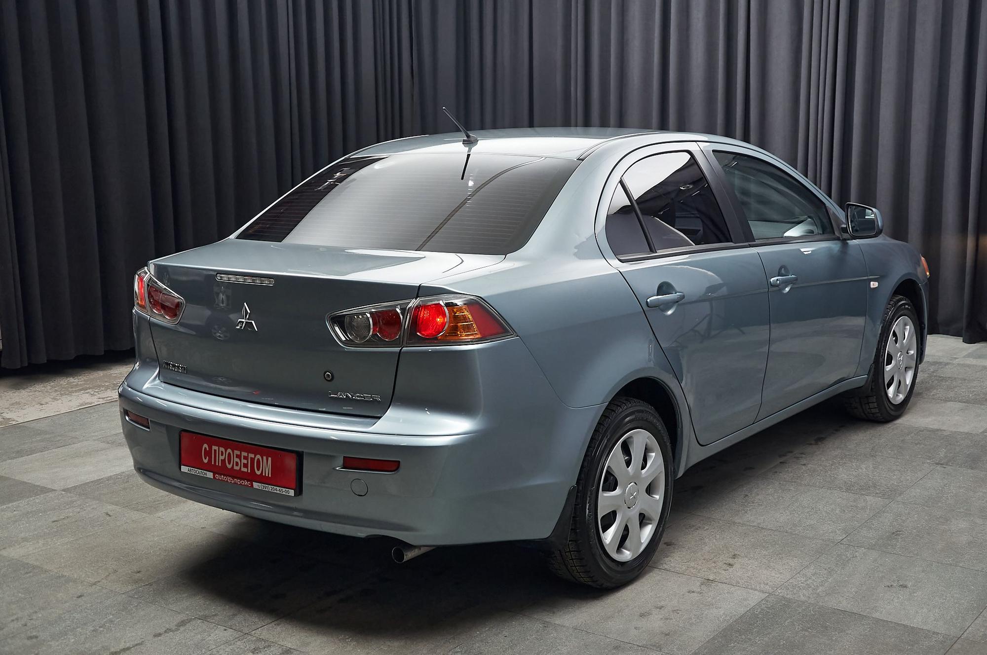 Mitsubishi Lancer - 4