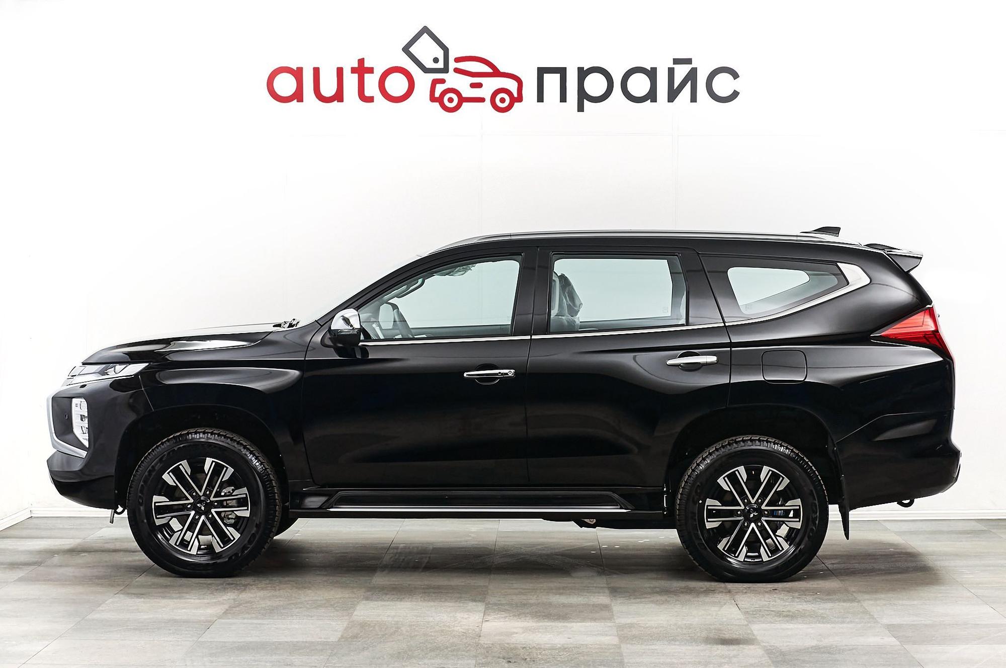 Mitsubishi Pajero Sport - 3