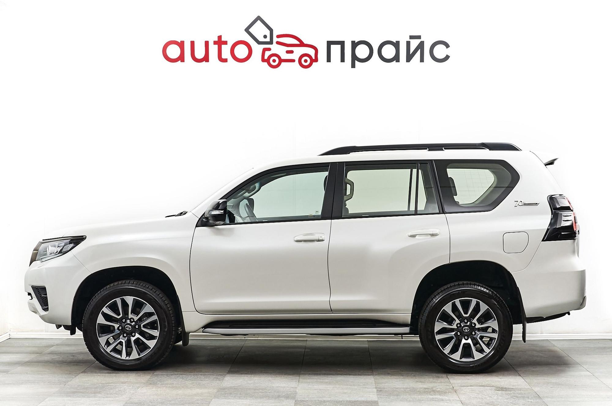 Toyota Land Cruiser Prado - 3