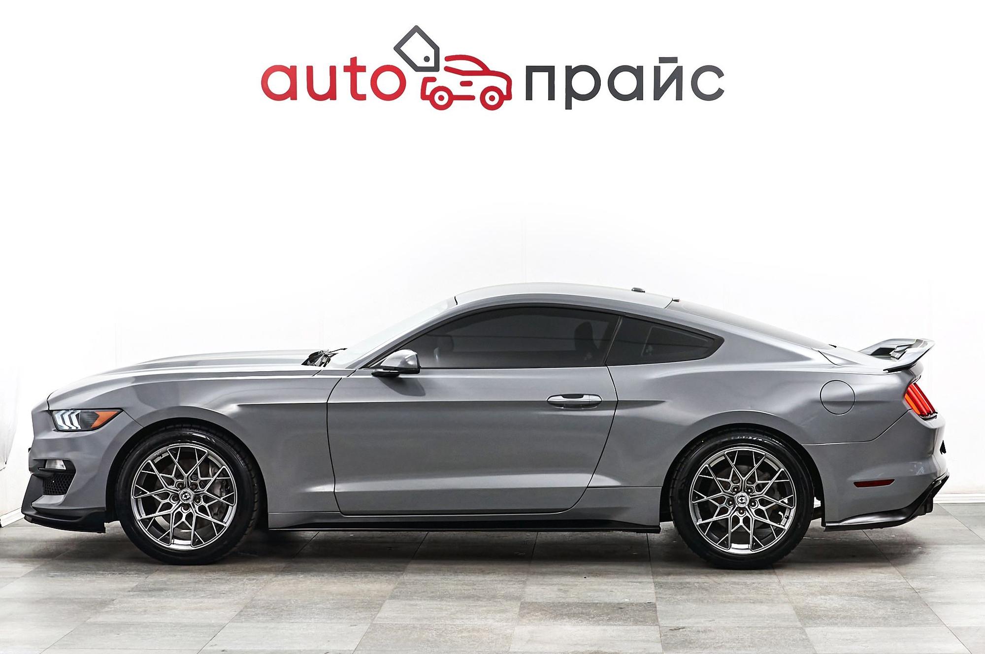 Ford Mustang - 3