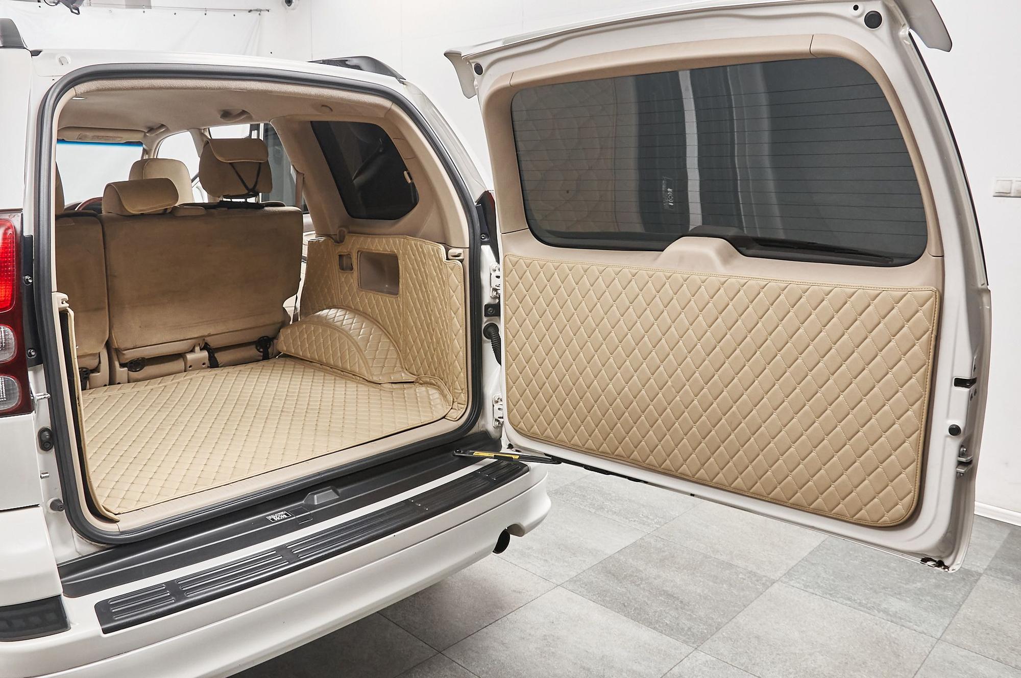 Toyota Land Cruiser Prado - 5