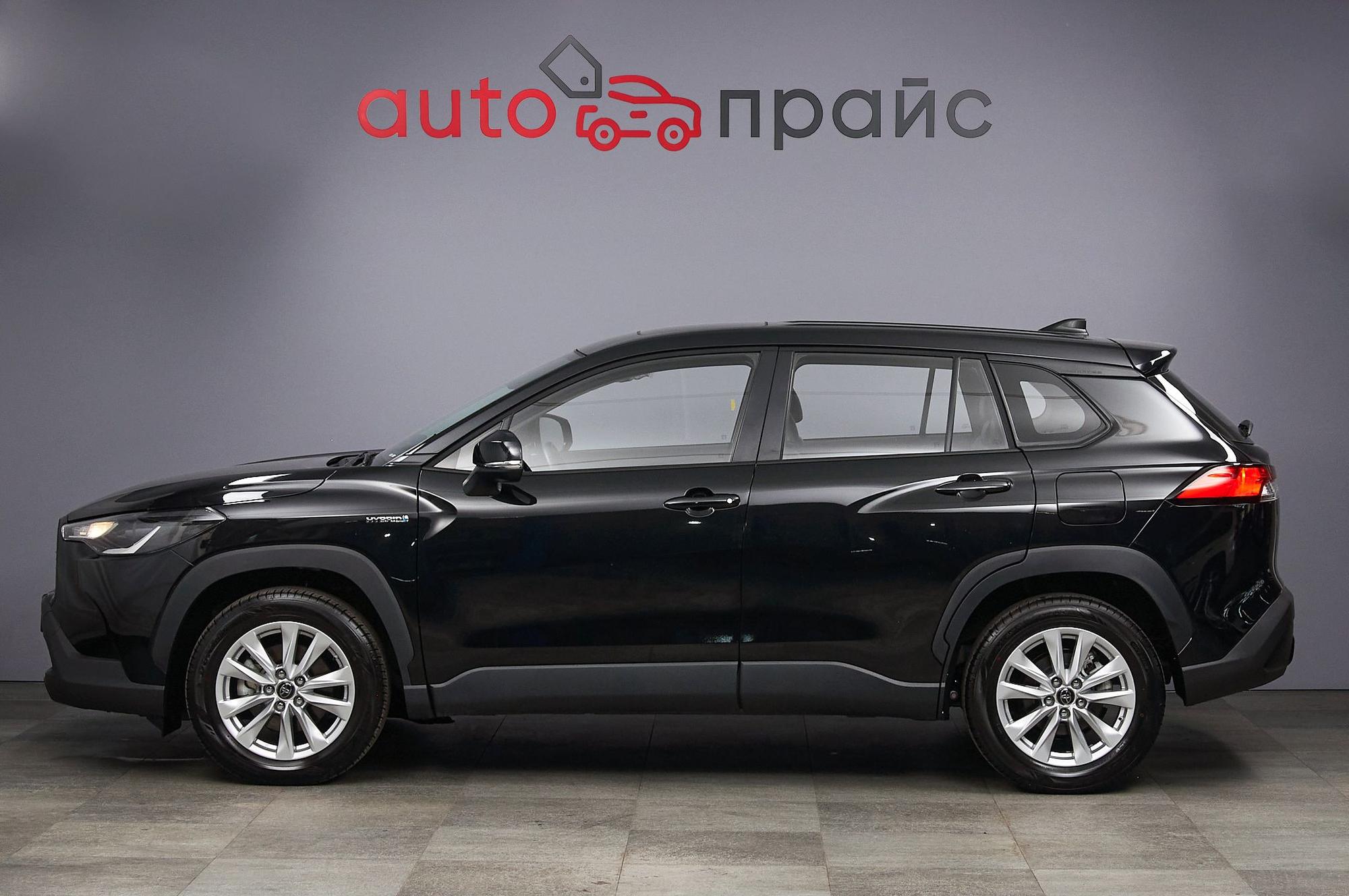 Toyota Corolla Cross - 3