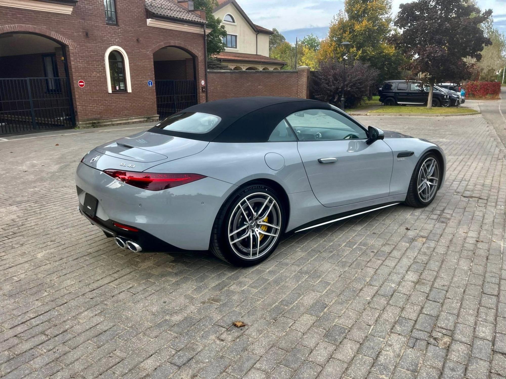 Mercedes-Benz SL43 AMG - 3