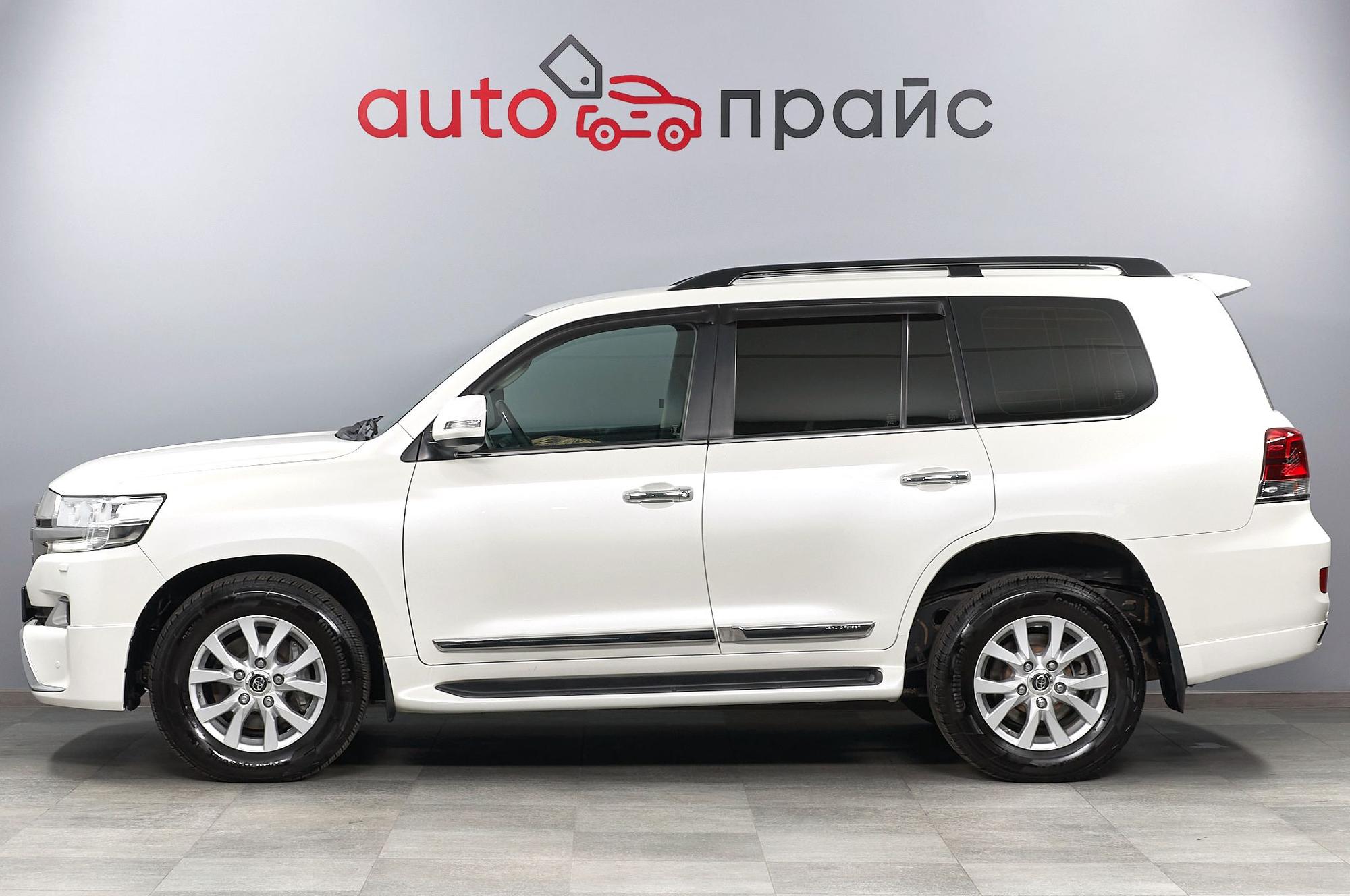 Toyota Land Cruiser - 3