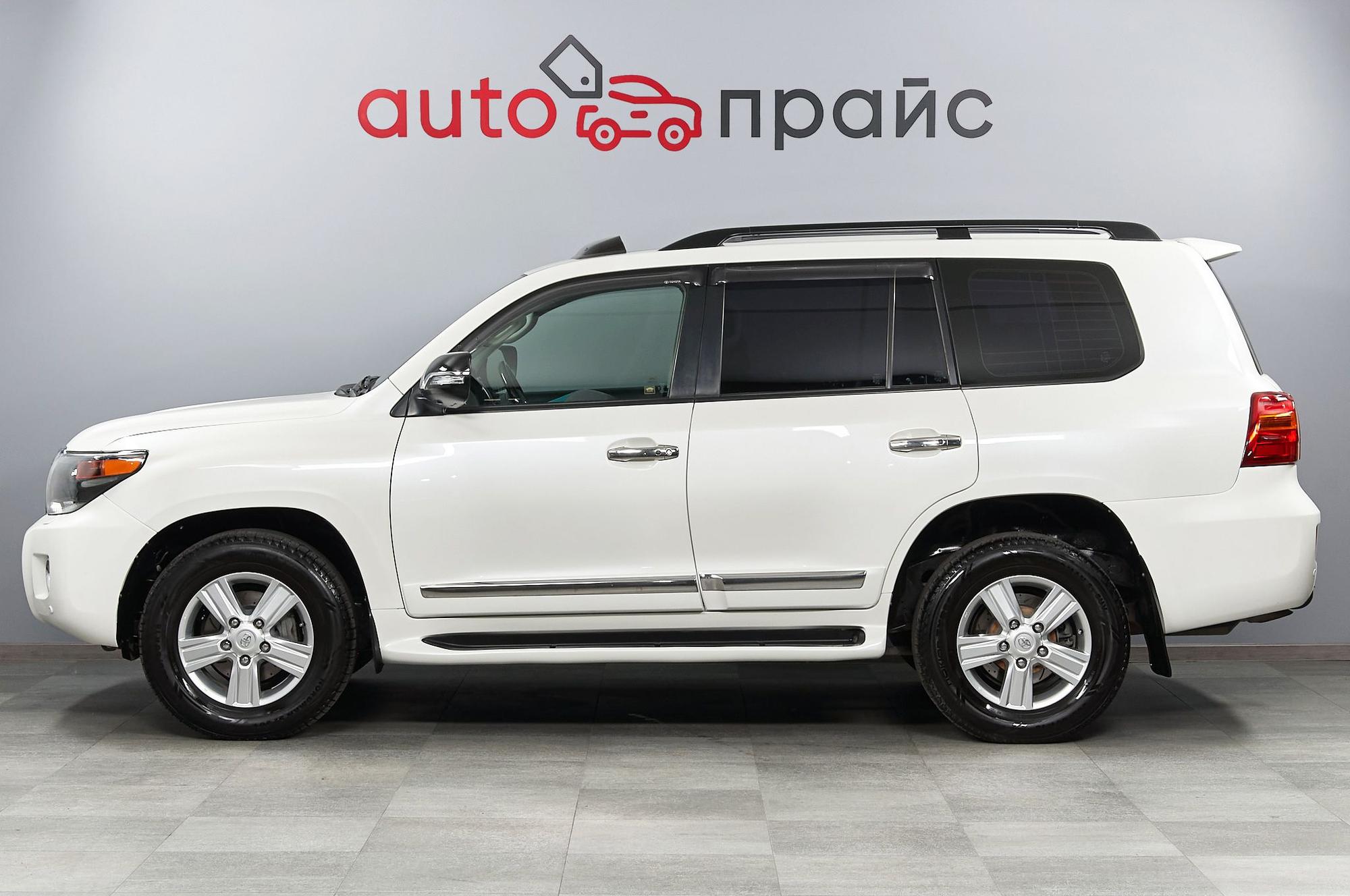 Toyota Land Cruiser - 3