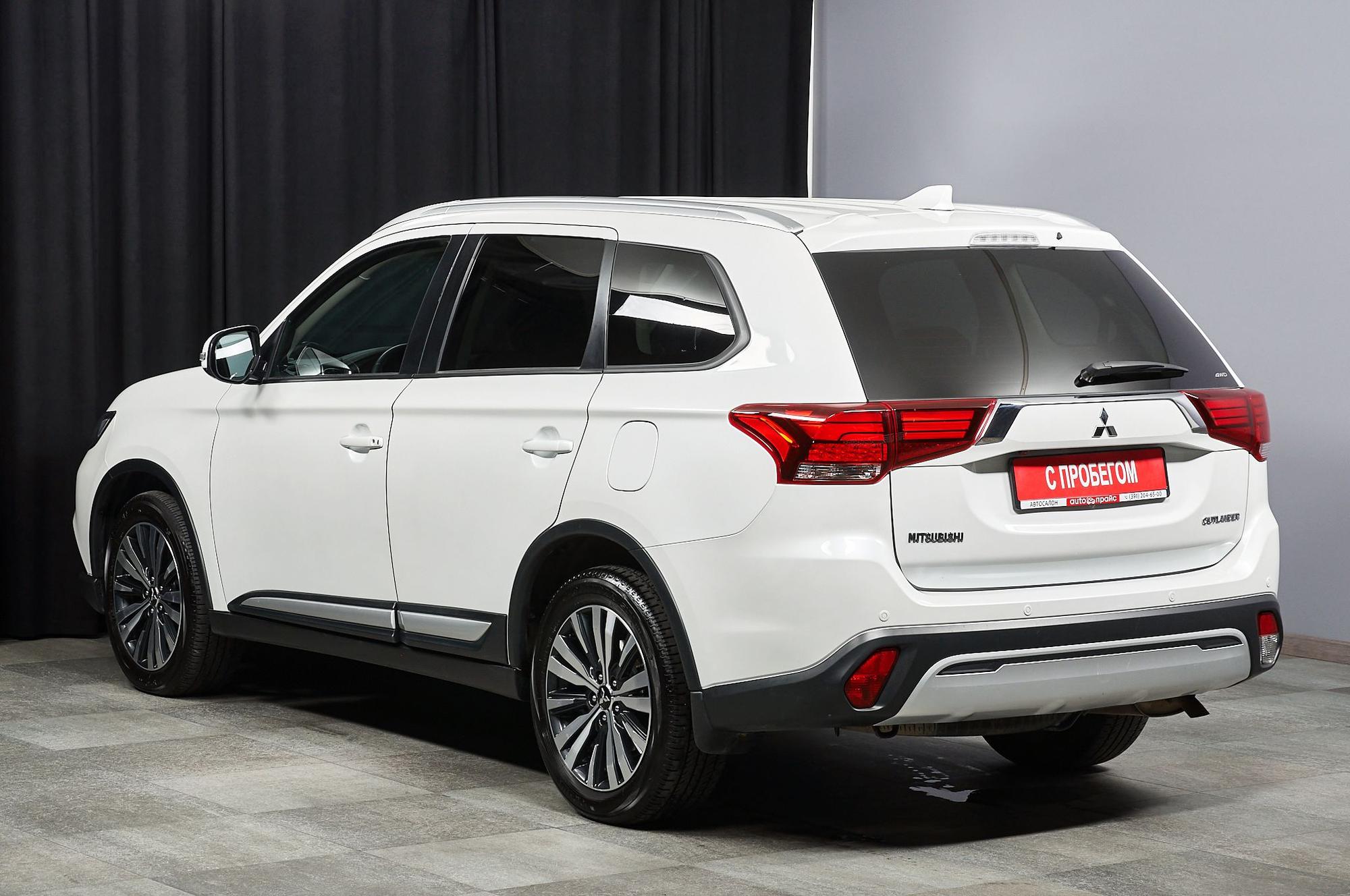 Mitsubishi Outlander - 5