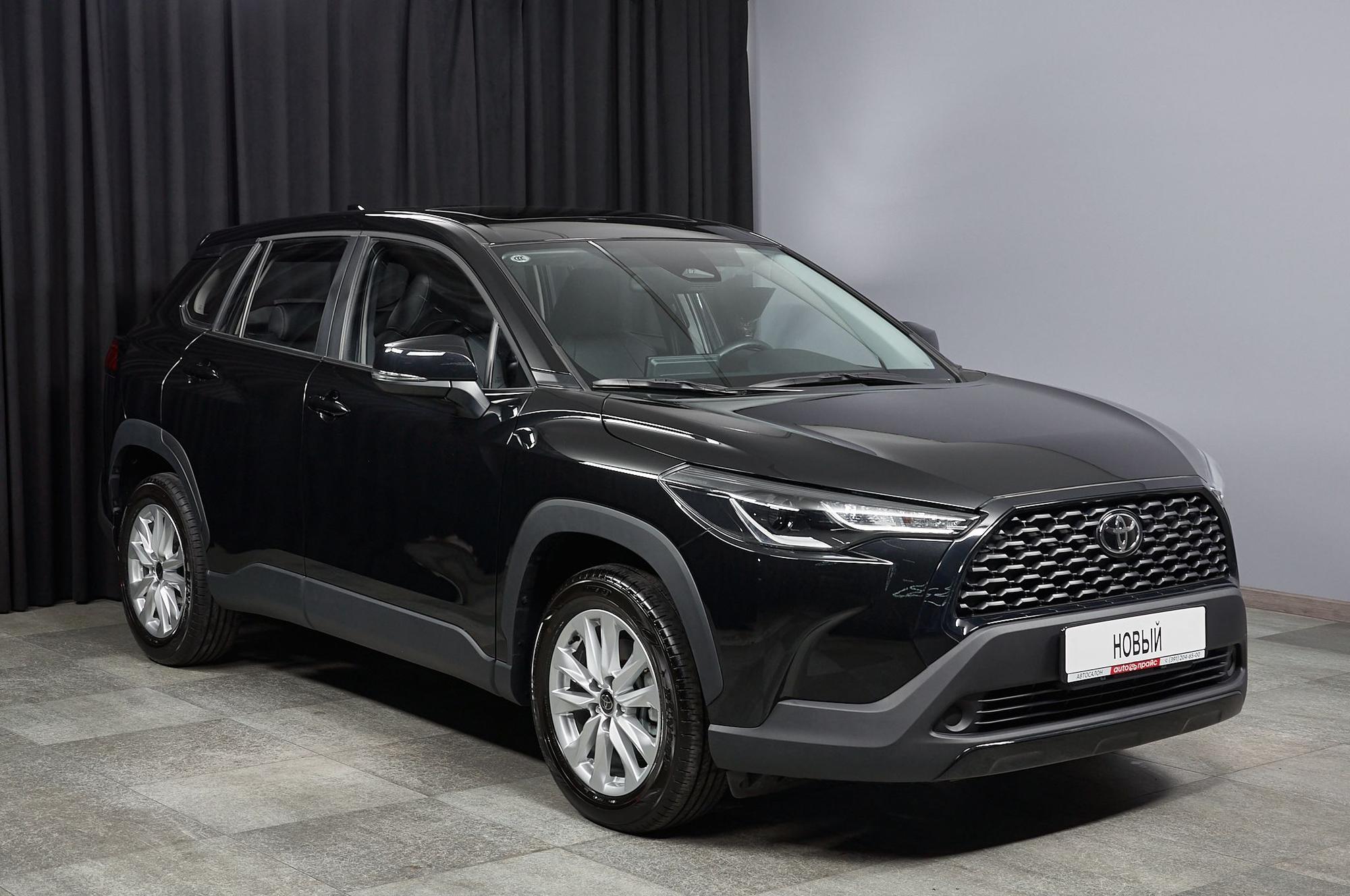 Toyota Corolla Cross - 2