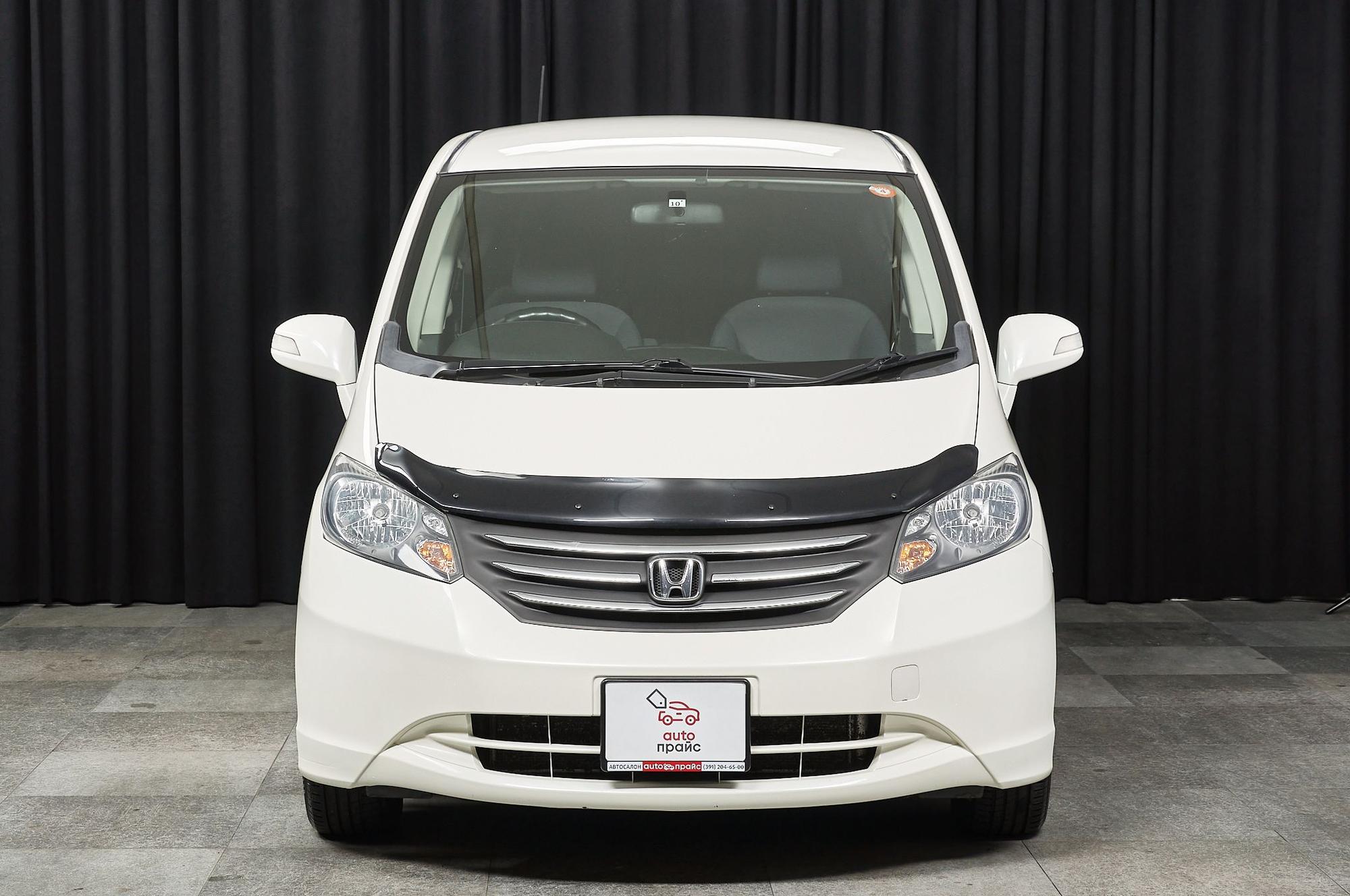 Honda Freed - 1