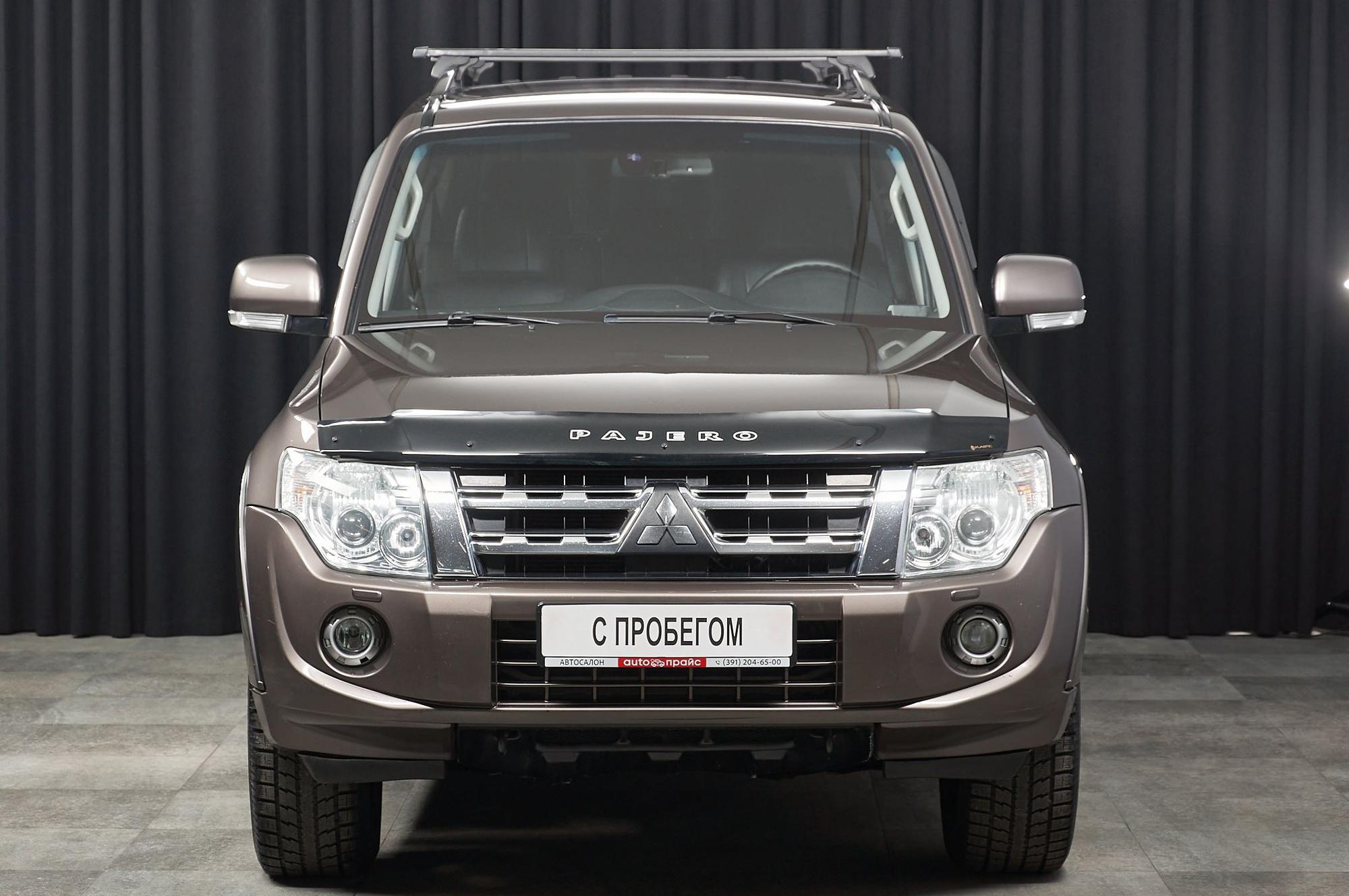 Mitsubishi Pajero - 1