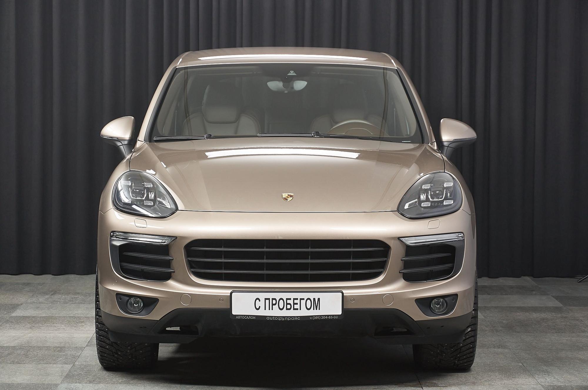Porsche Cayenne - 1