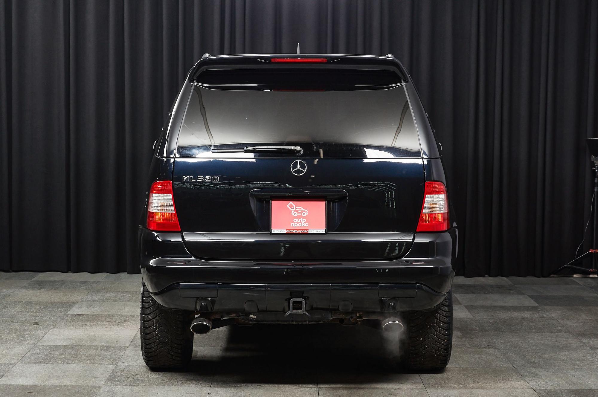 Mercedes-Benz ML320 - 4