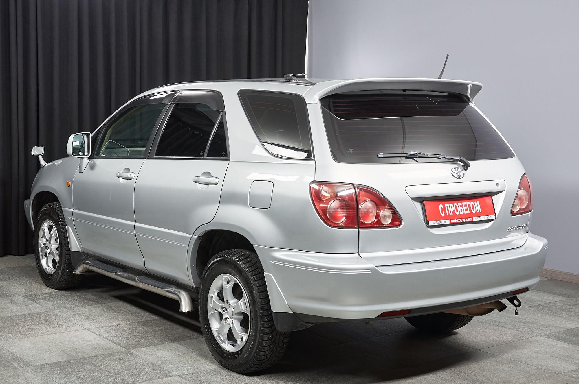 Toyota Harrier - 5