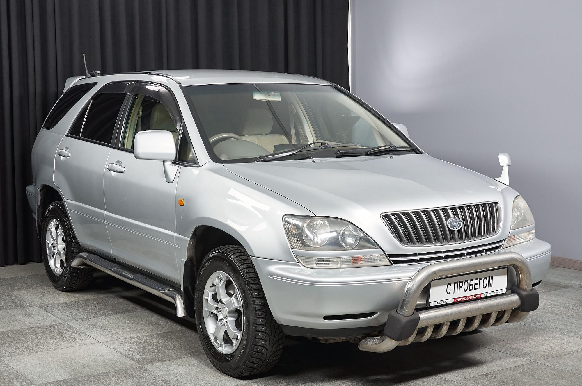 Toyota Harrier - 2