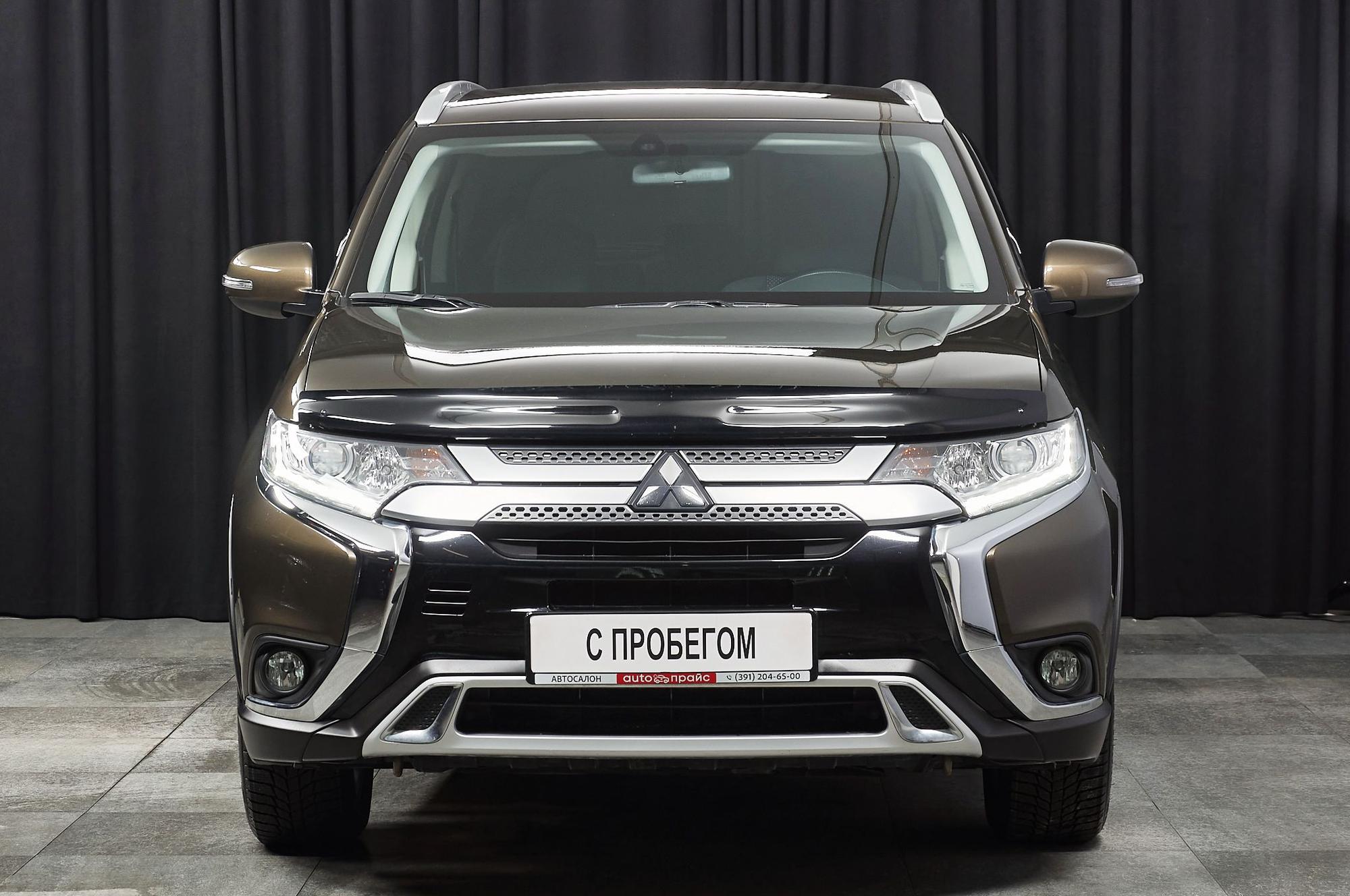 Mitsubishi Outlander - 1