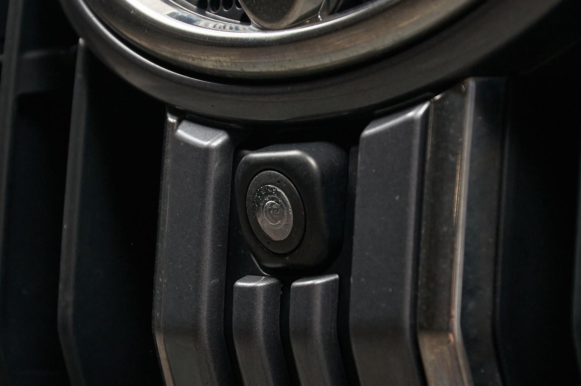 Toyota Land Cruiser Prado - 3