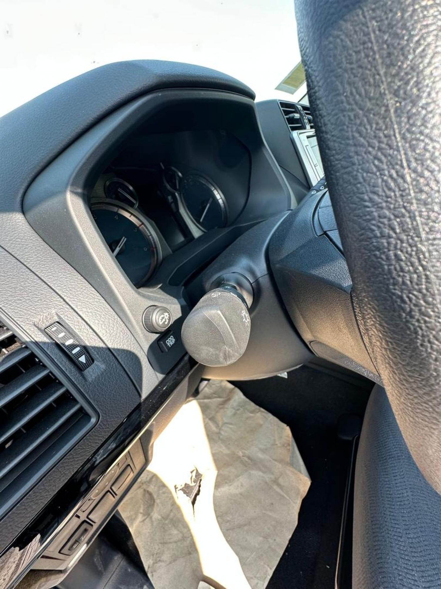 Toyota Land Cruiser Prado - 4