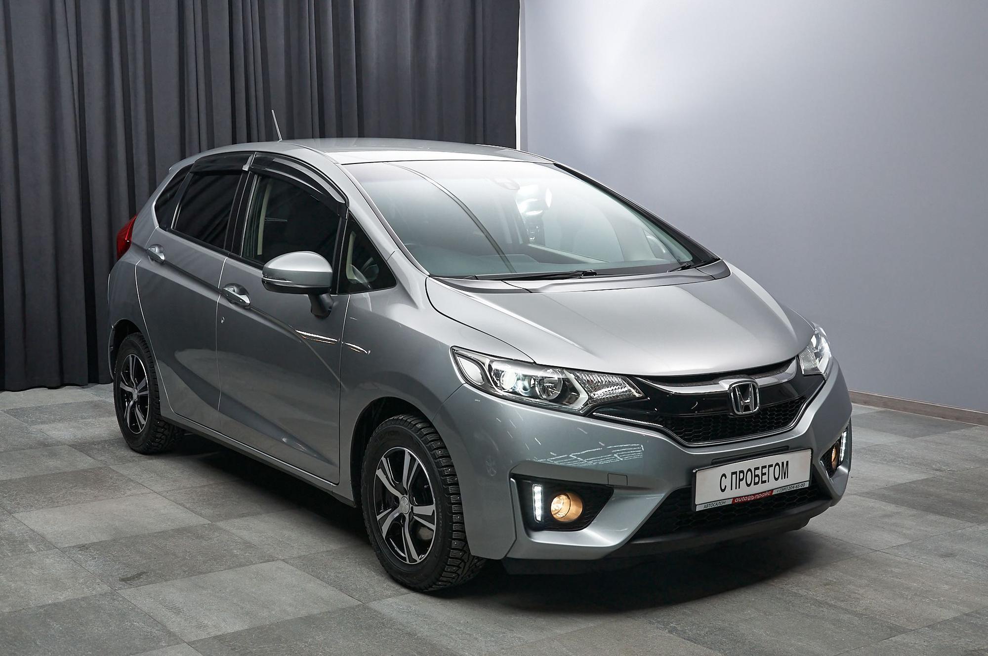 Honda Fit - 3
