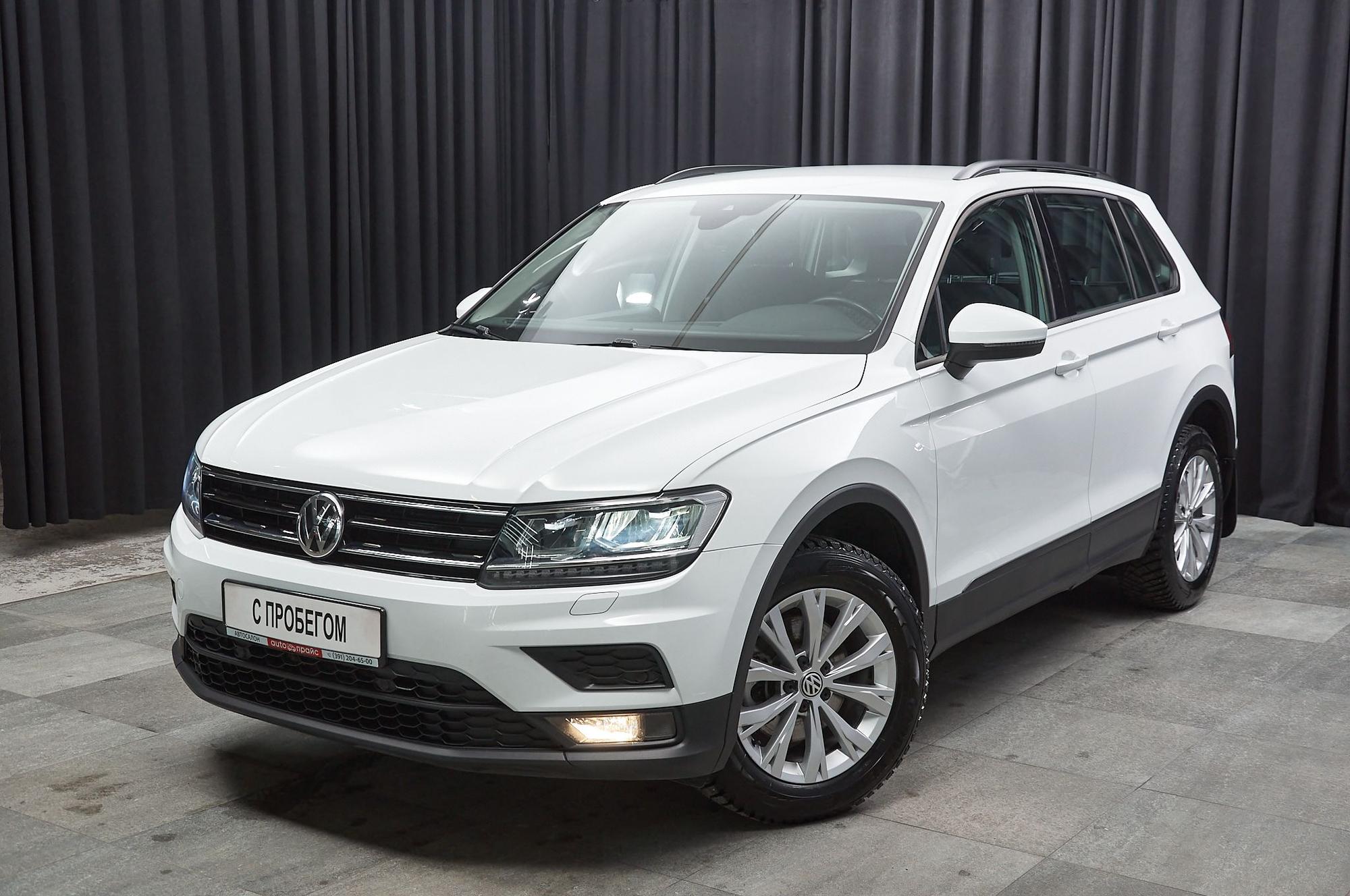 Volkswagen Tiguan - 1
