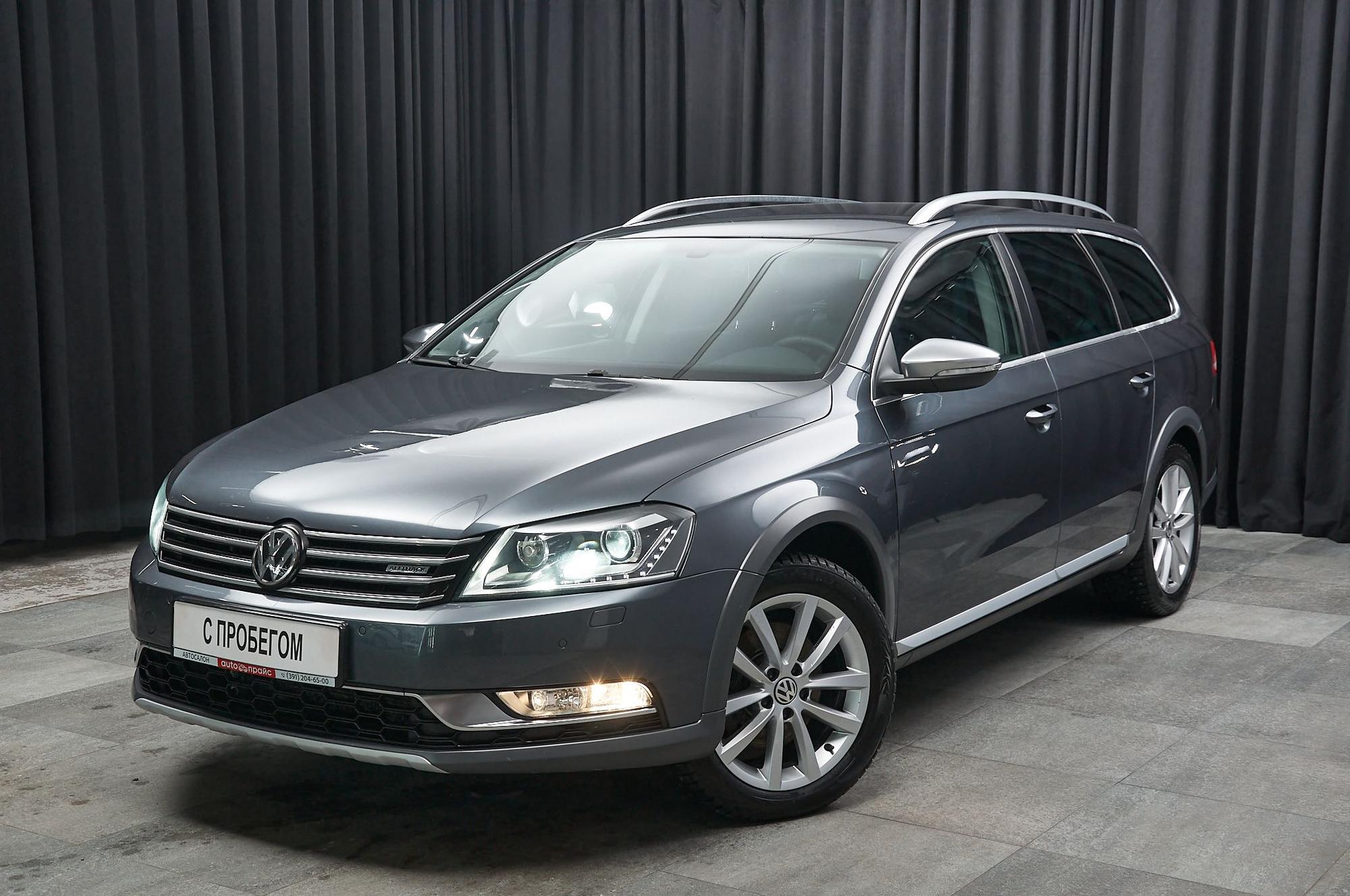 Volkswagen Passat - 1