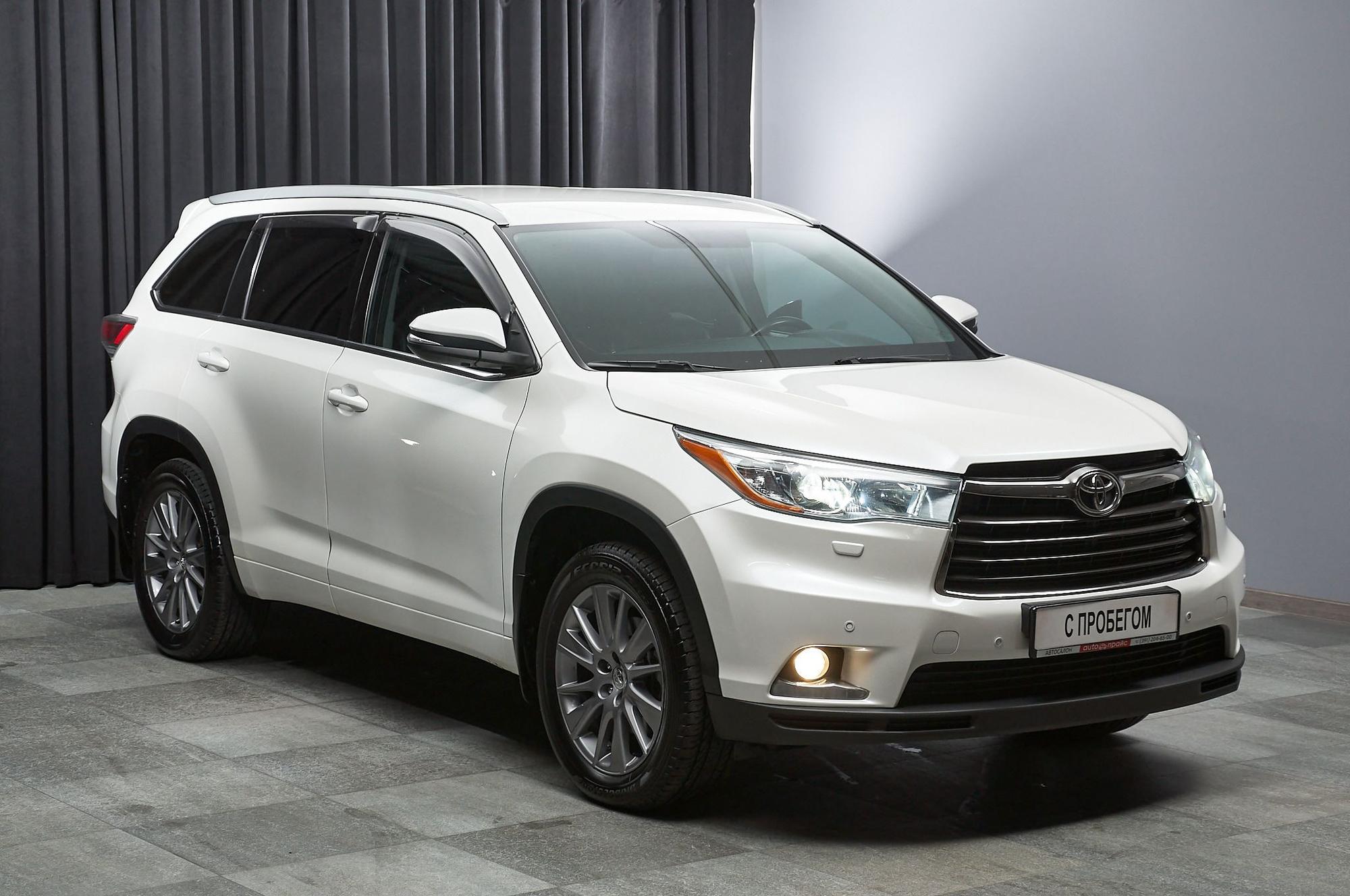 Toyota Highlander - 2