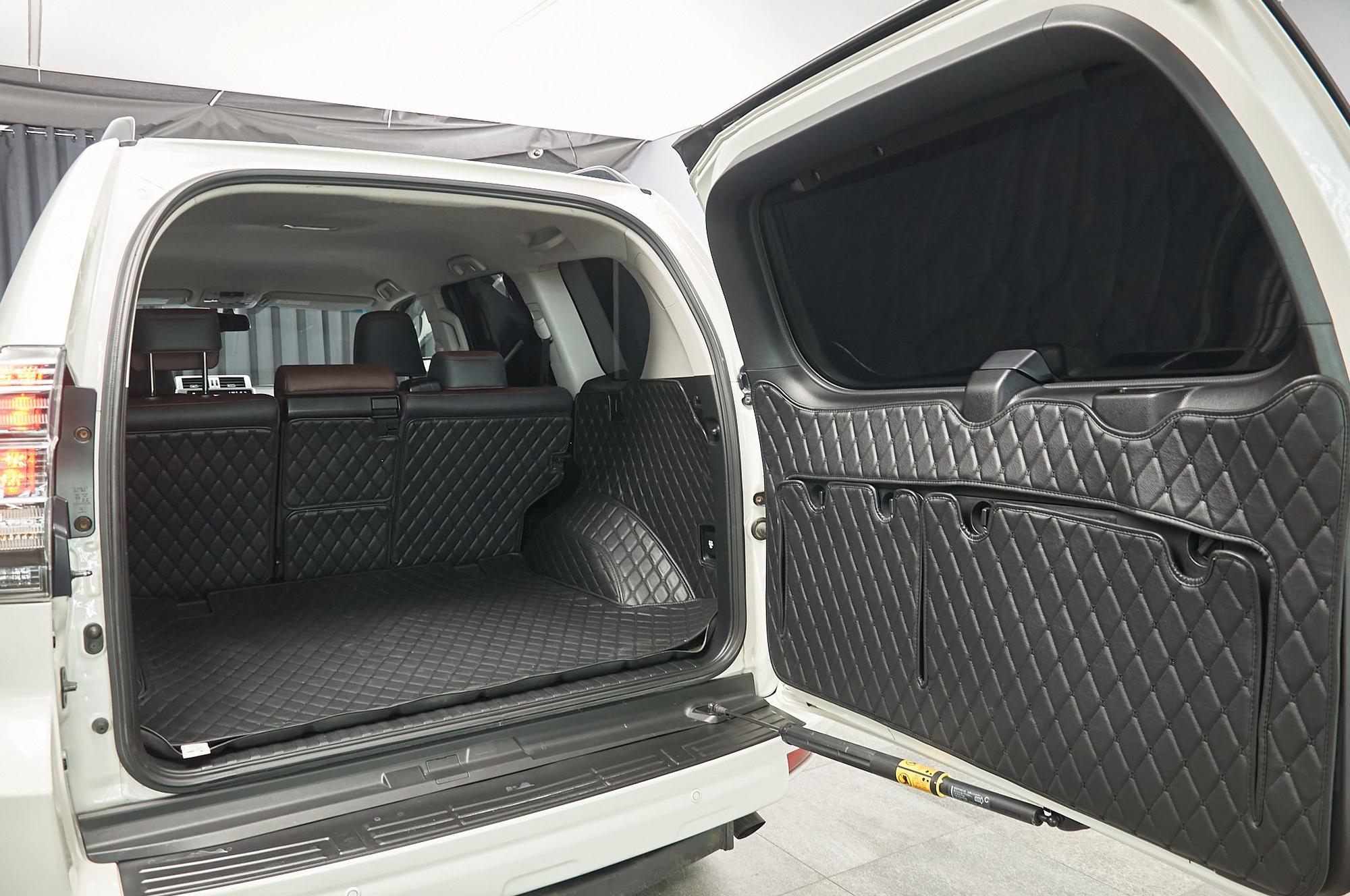 Toyota Land Cruiser Prado - 5