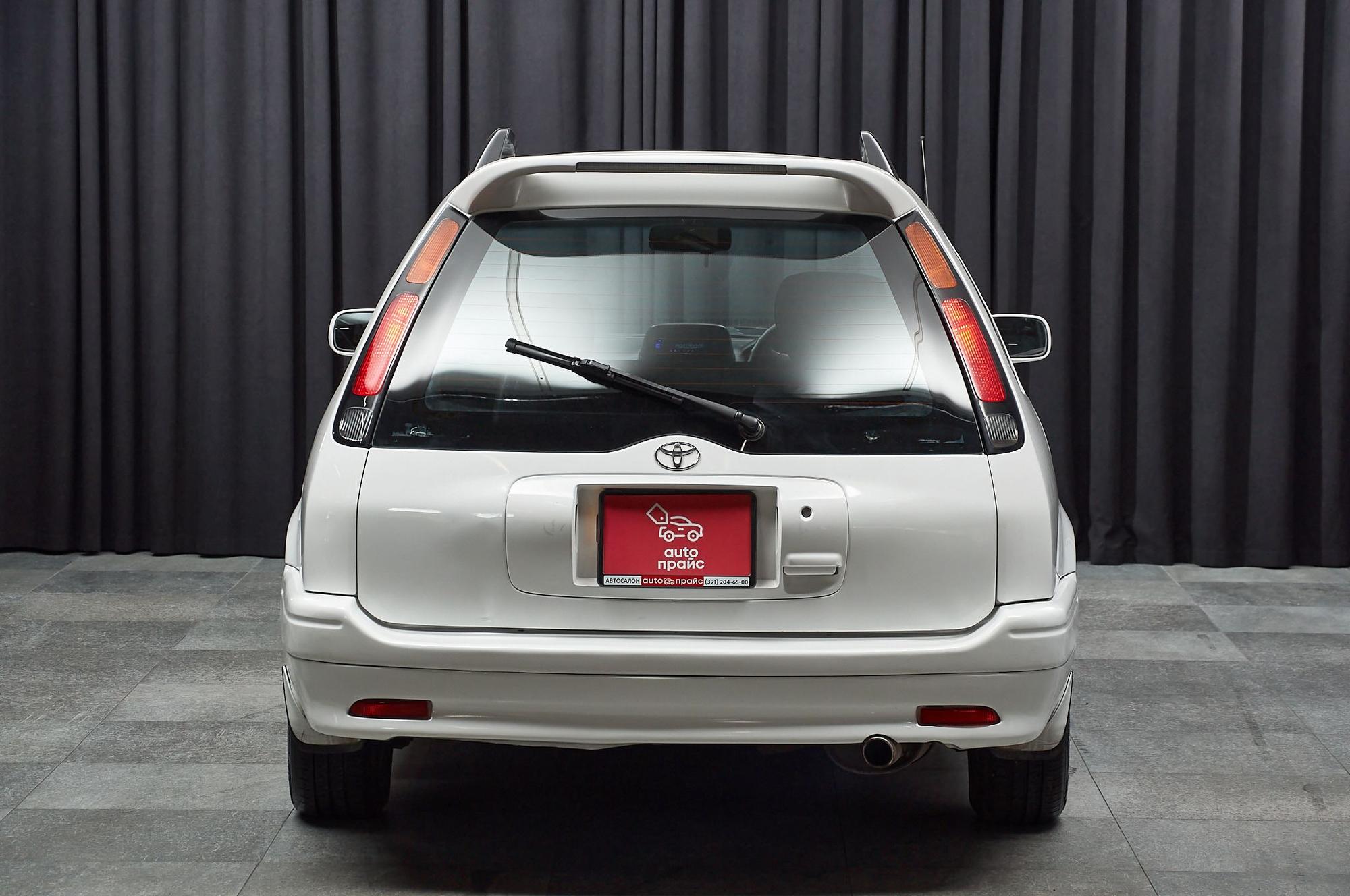 Toyota Sprinter Carib - 5