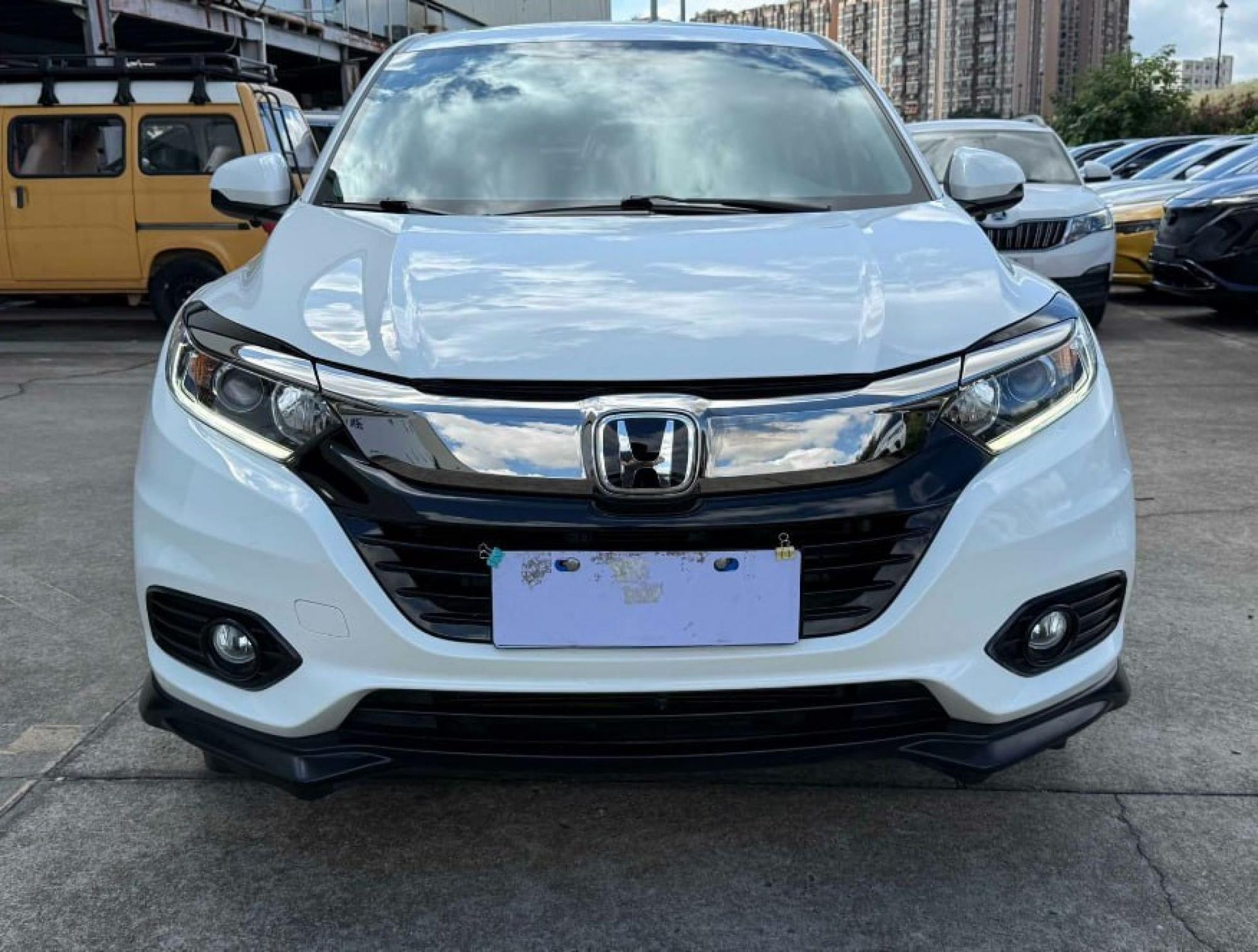 Honda Vezel - 1