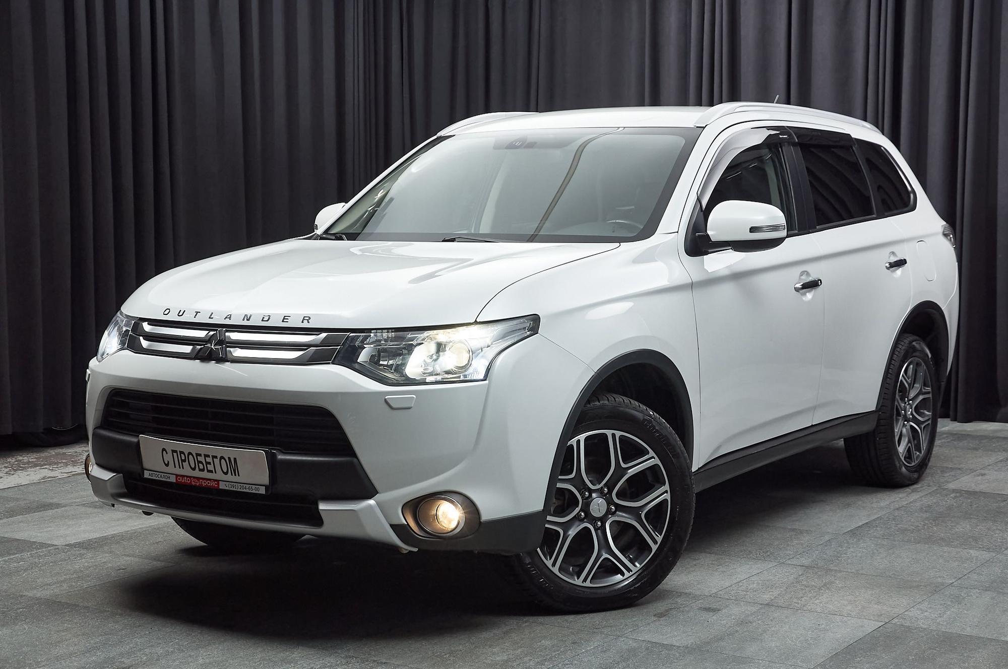 Mitsubishi Outlander - 1
