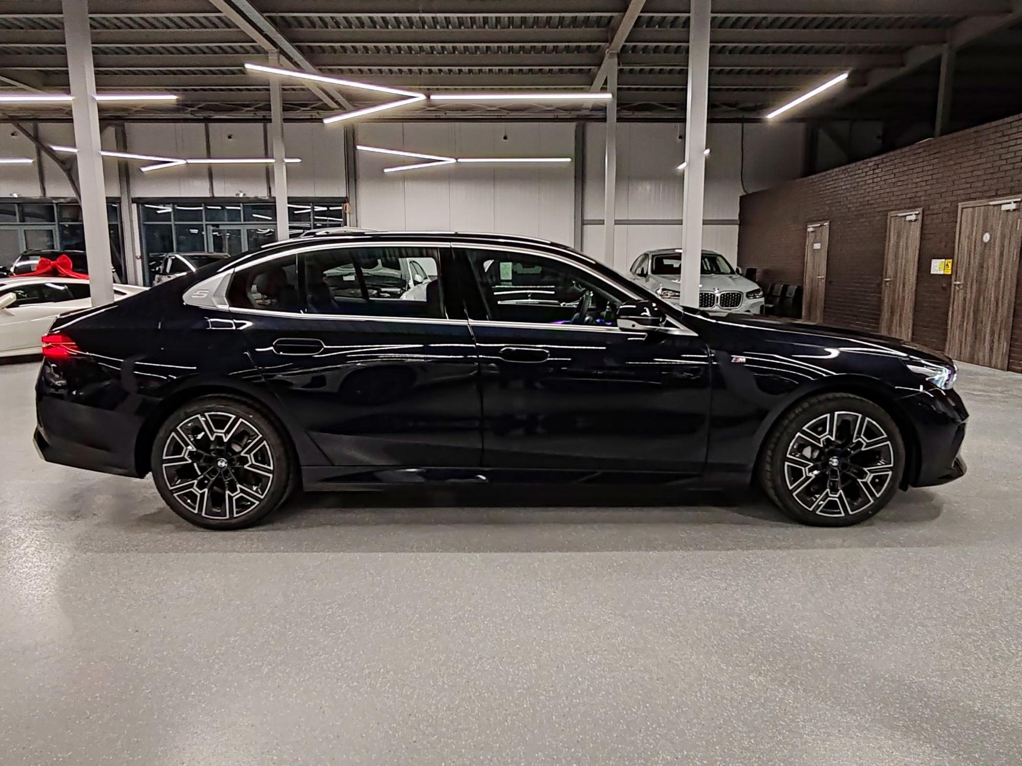 BMW 5 серия - 3