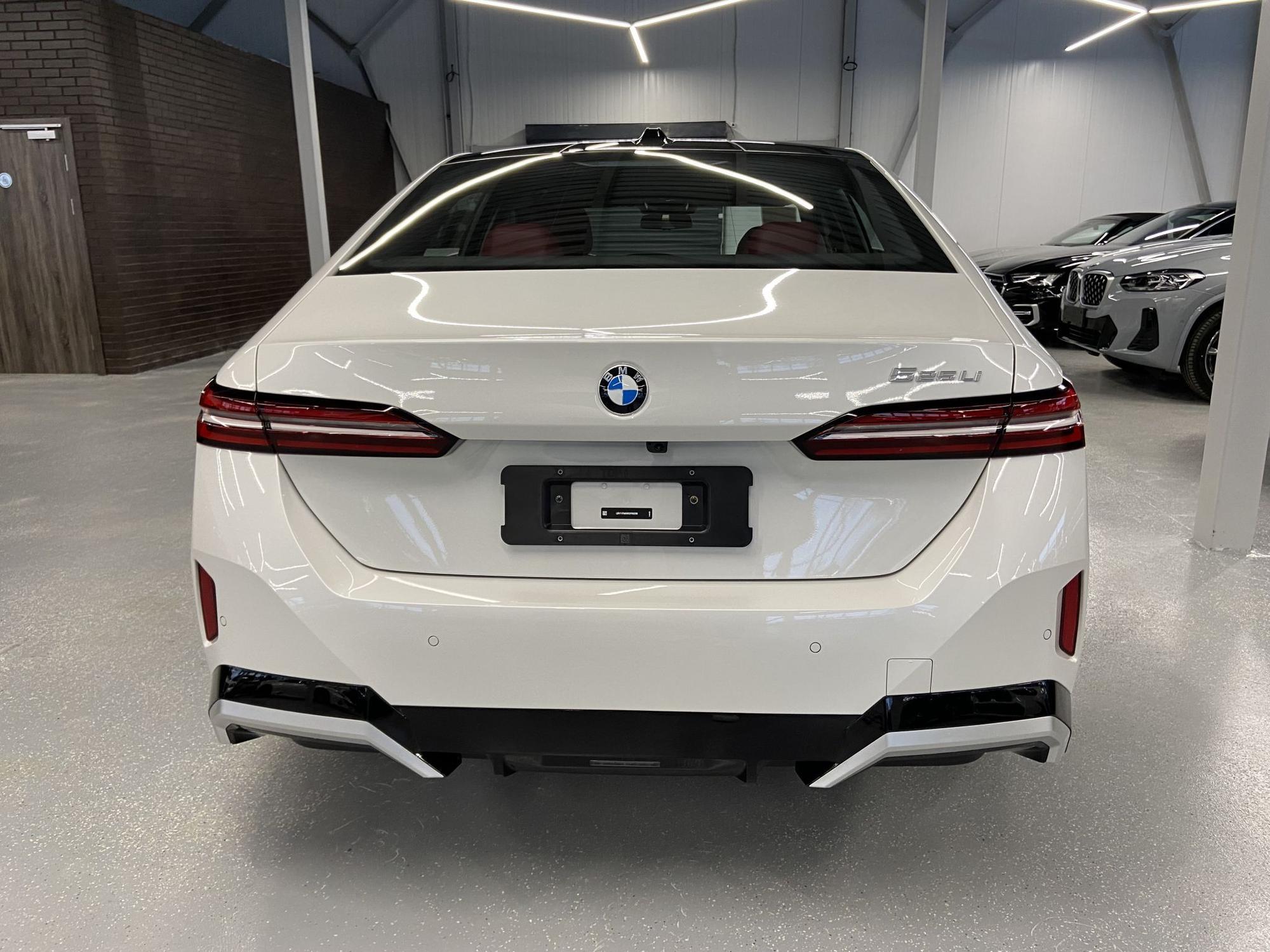 BMW 5 серия - 4