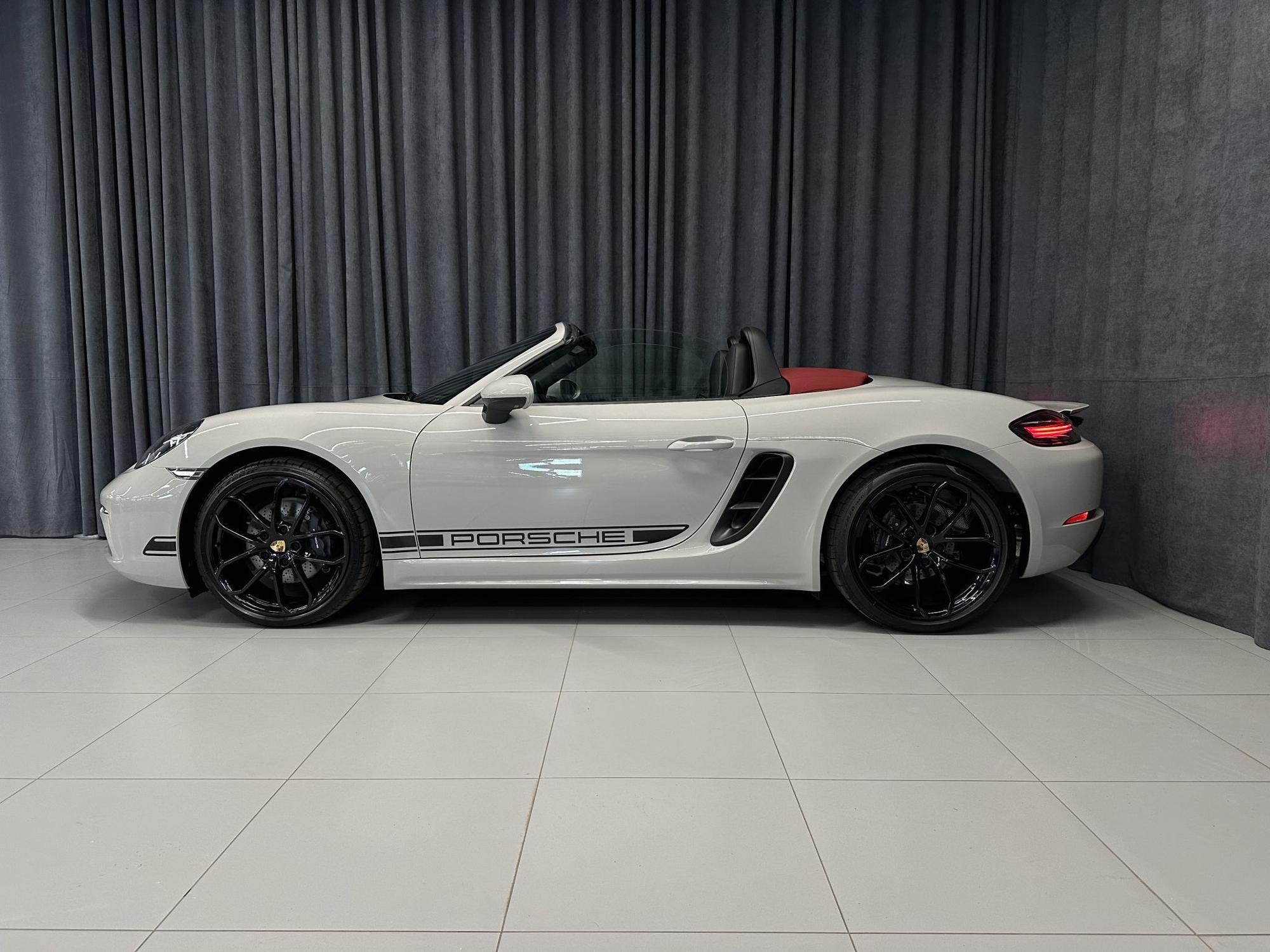 Porsche Boxster - 2