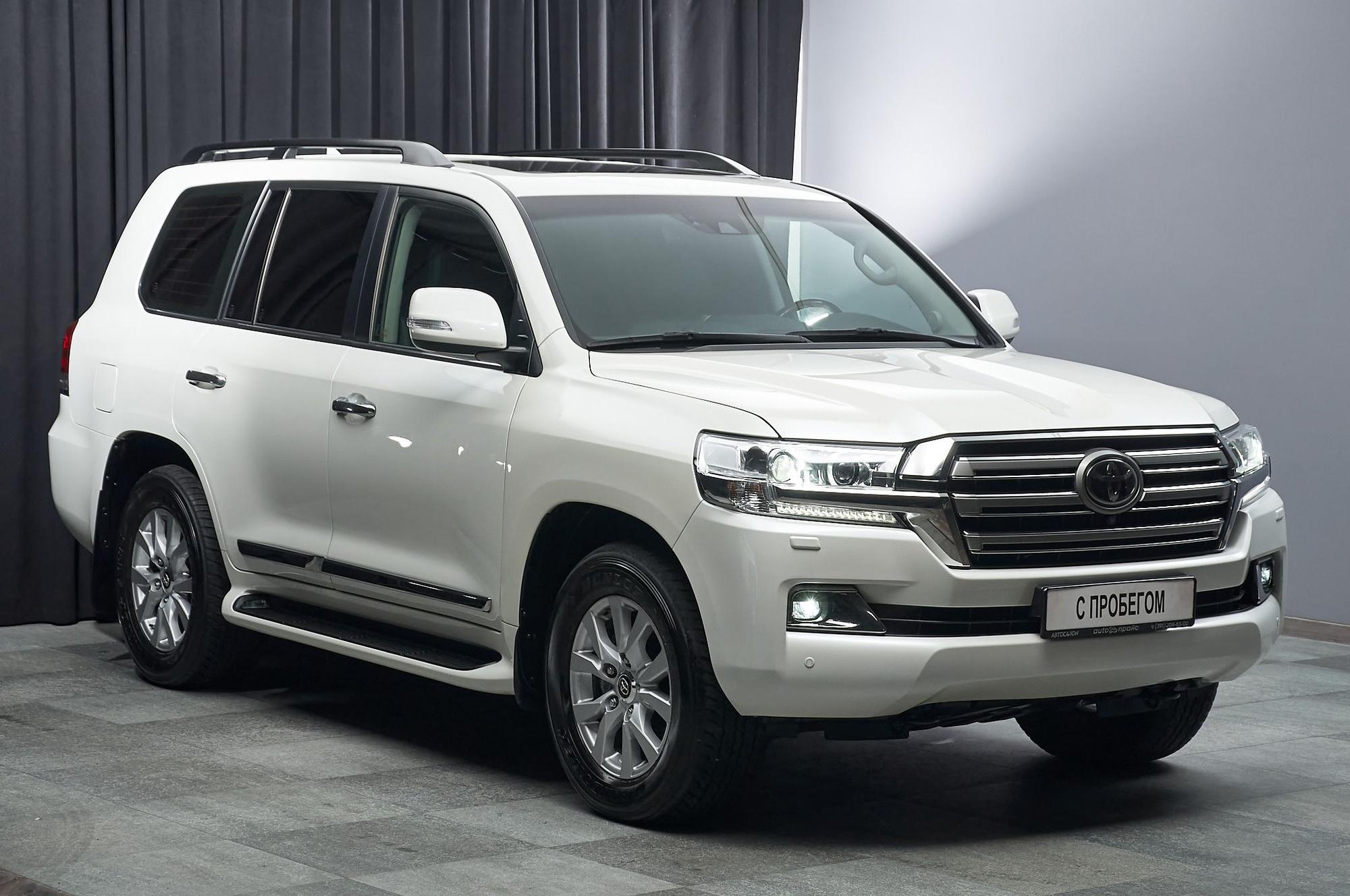 Toyota Land Cruiser - 2