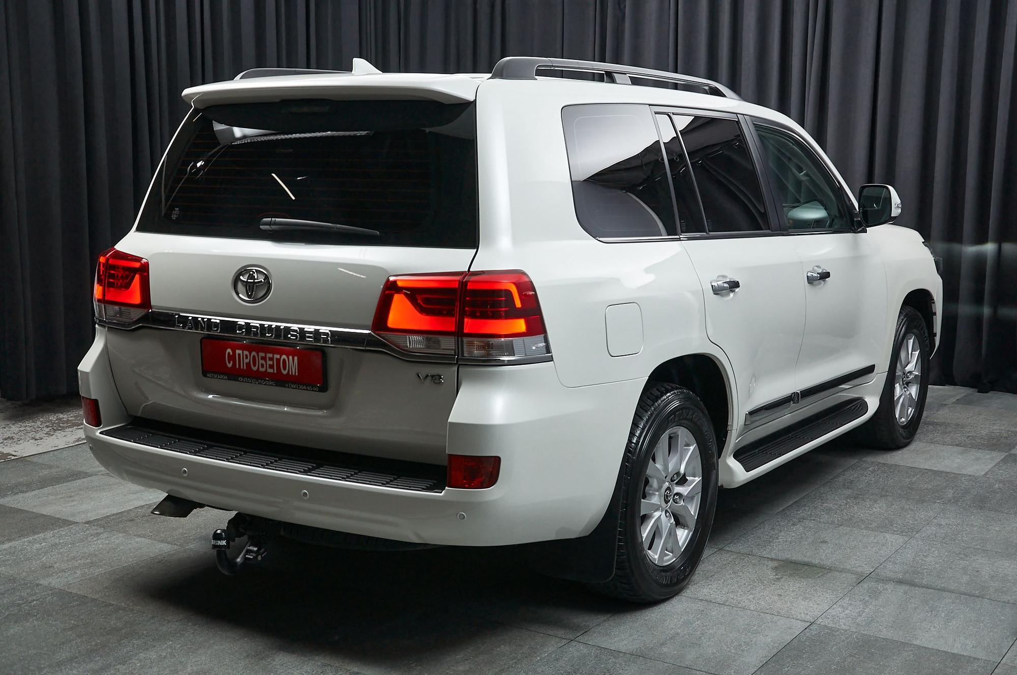 Toyota Land Cruiser - 3