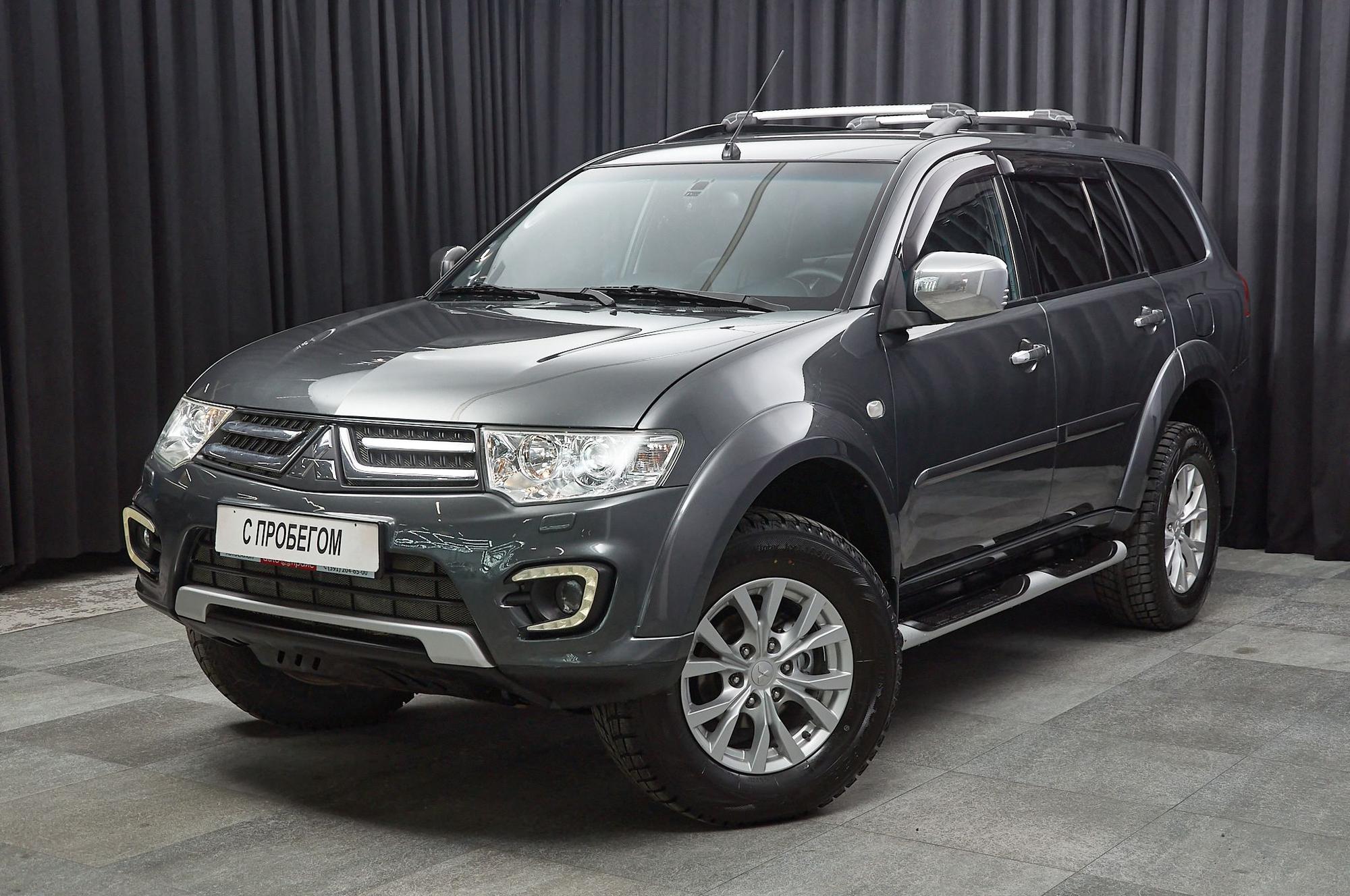 Mitsubishi Pajero Sport - 1
