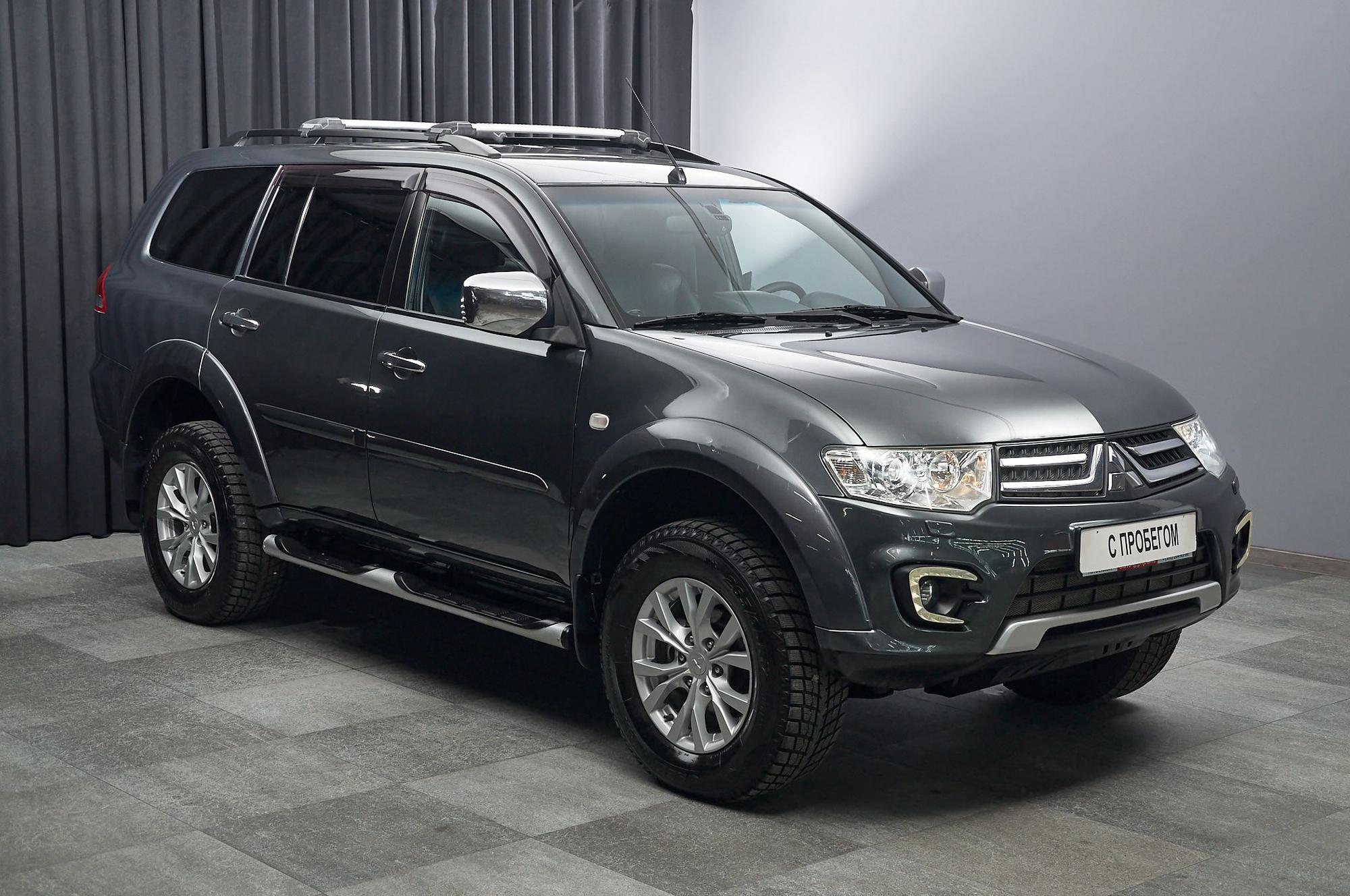 Mitsubishi Pajero Sport - 3