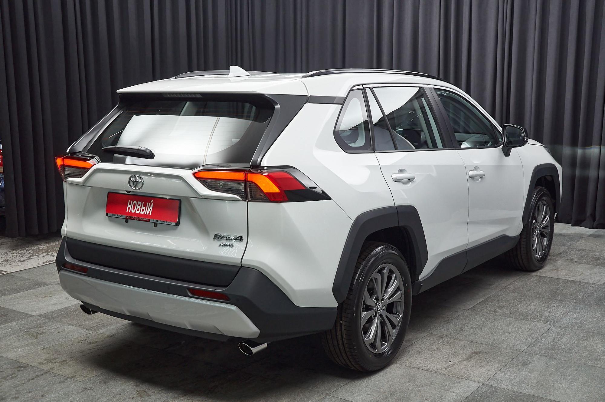 Toyota RAV4 - 4