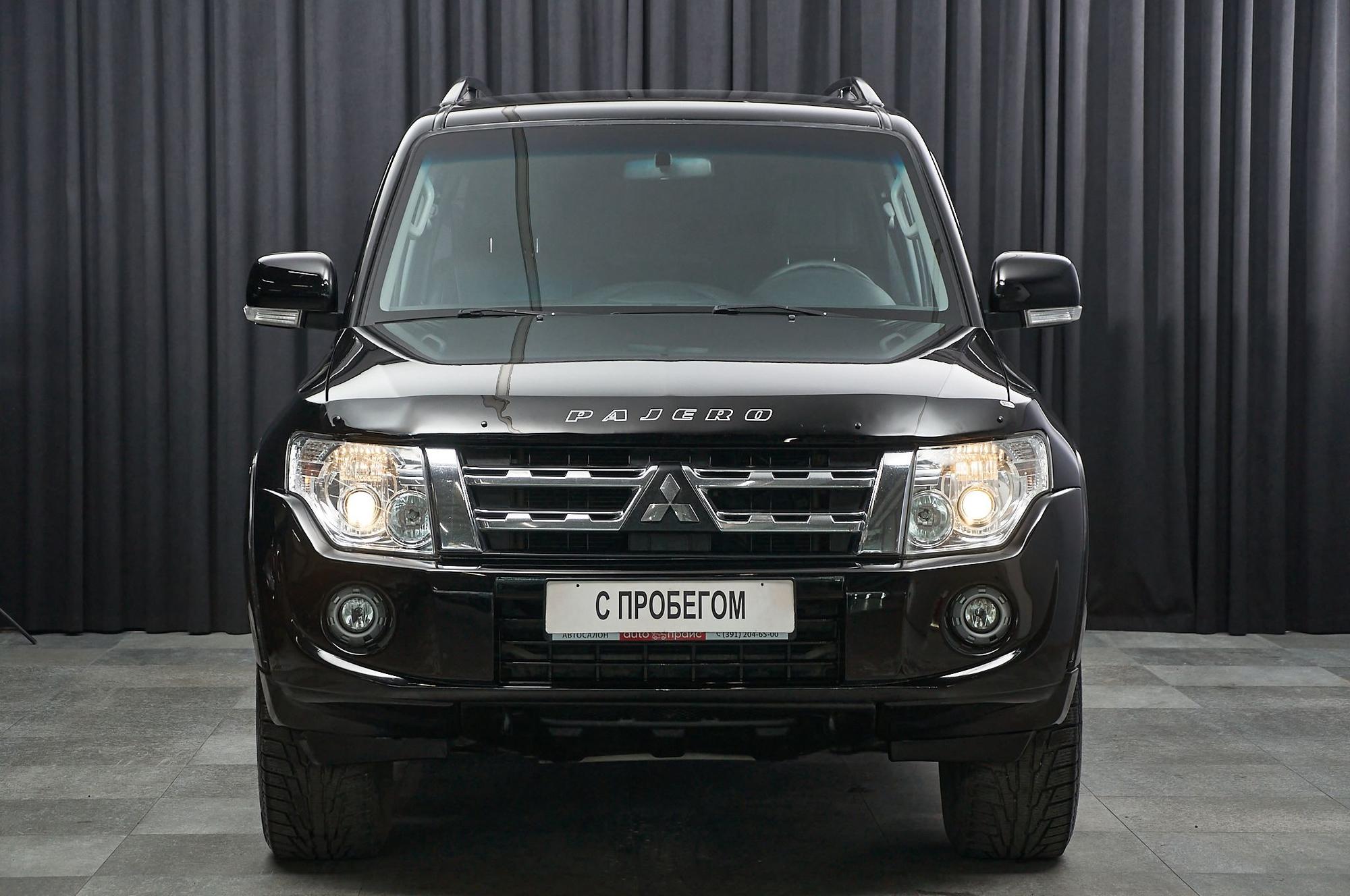 Mitsubishi Pajero - 2