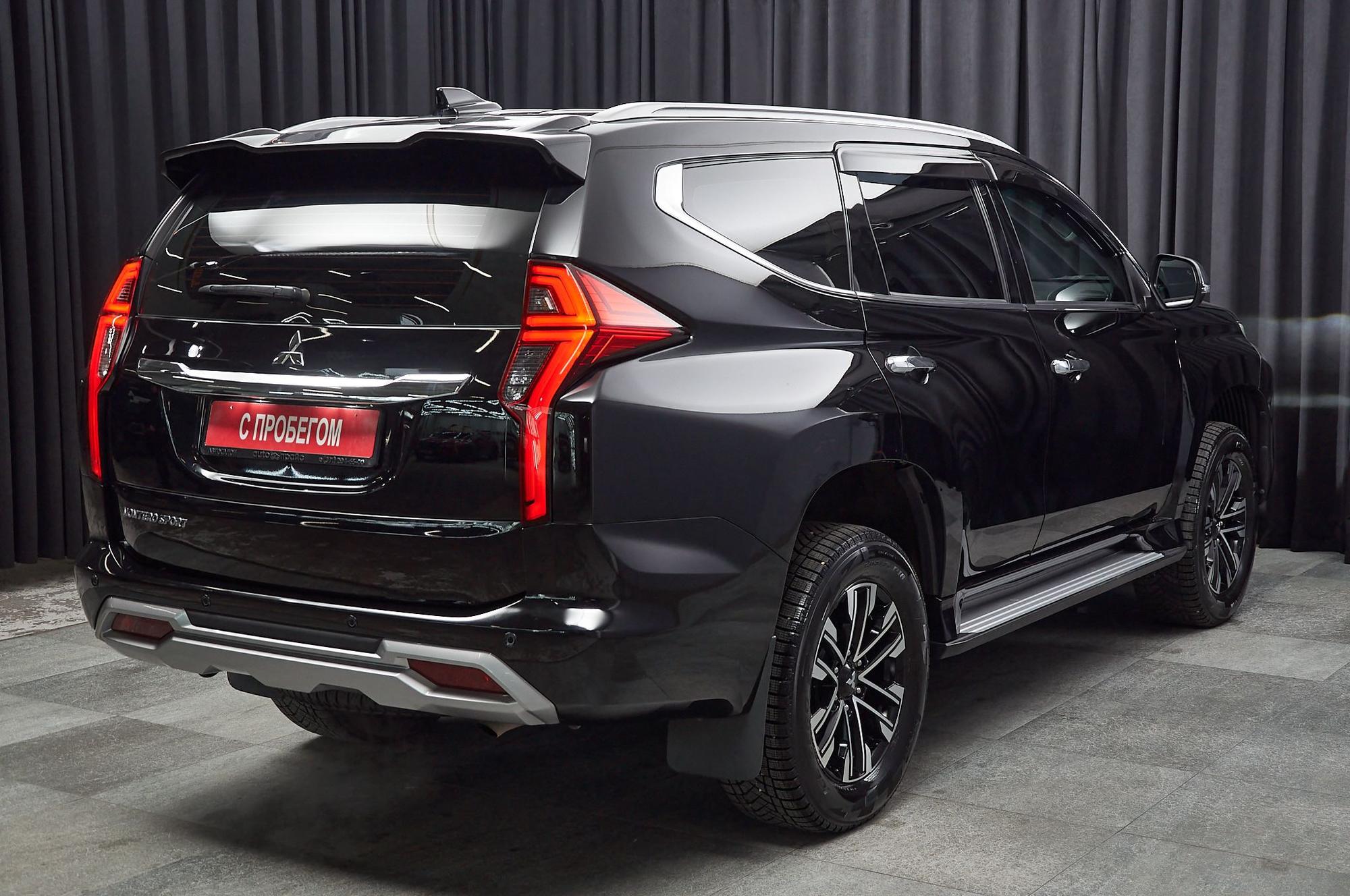 Mitsubishi Montero Sport - 4