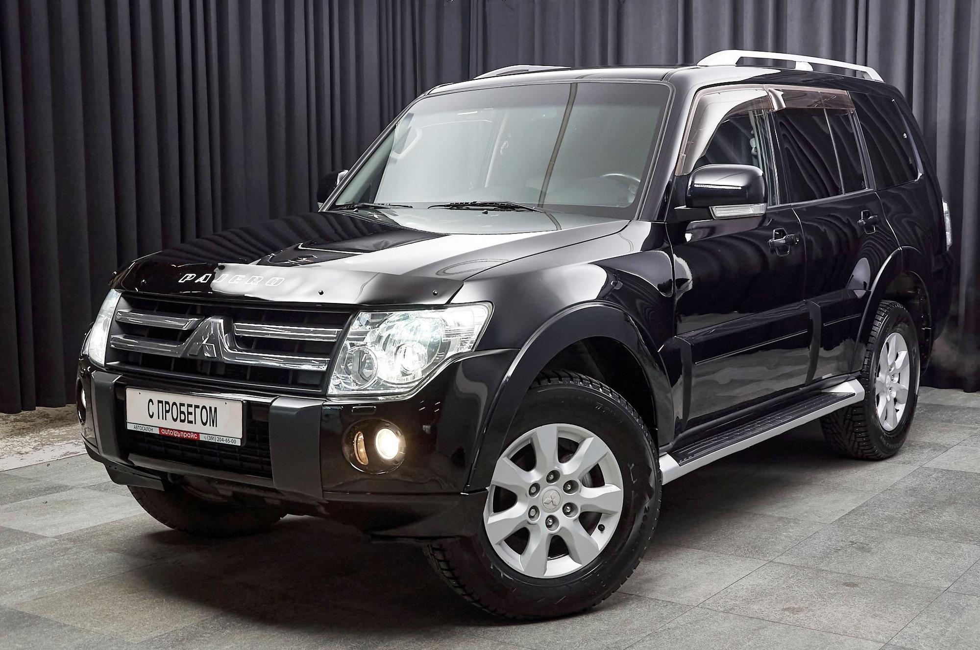 Mitsubishi Pajero - 1