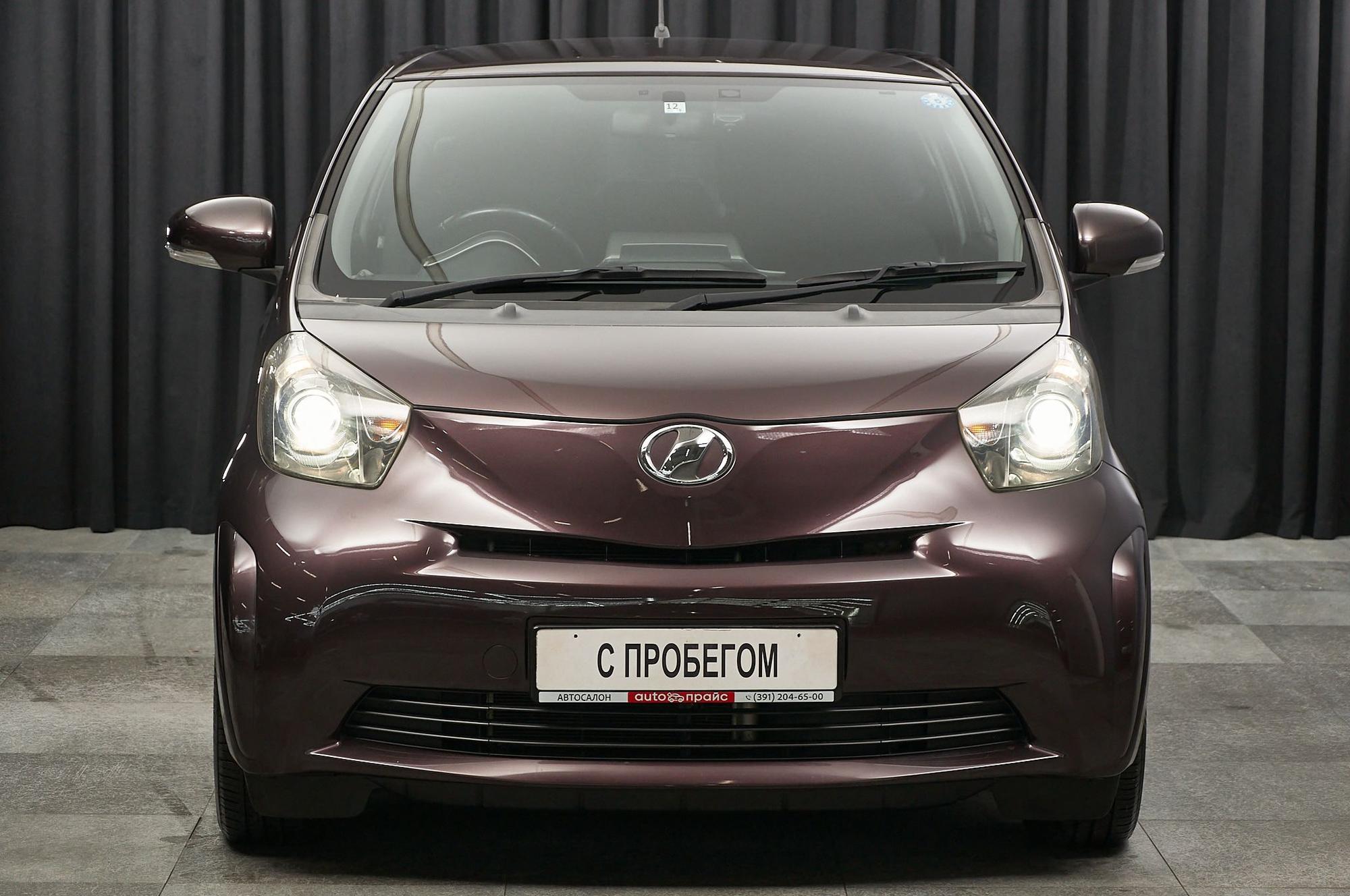 Toyota iQ - 2